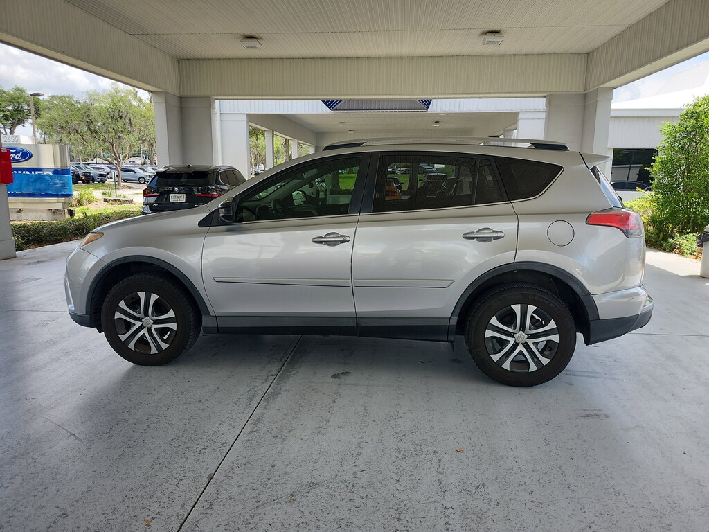 Used 2018 Toyota RAV4 LE SUV