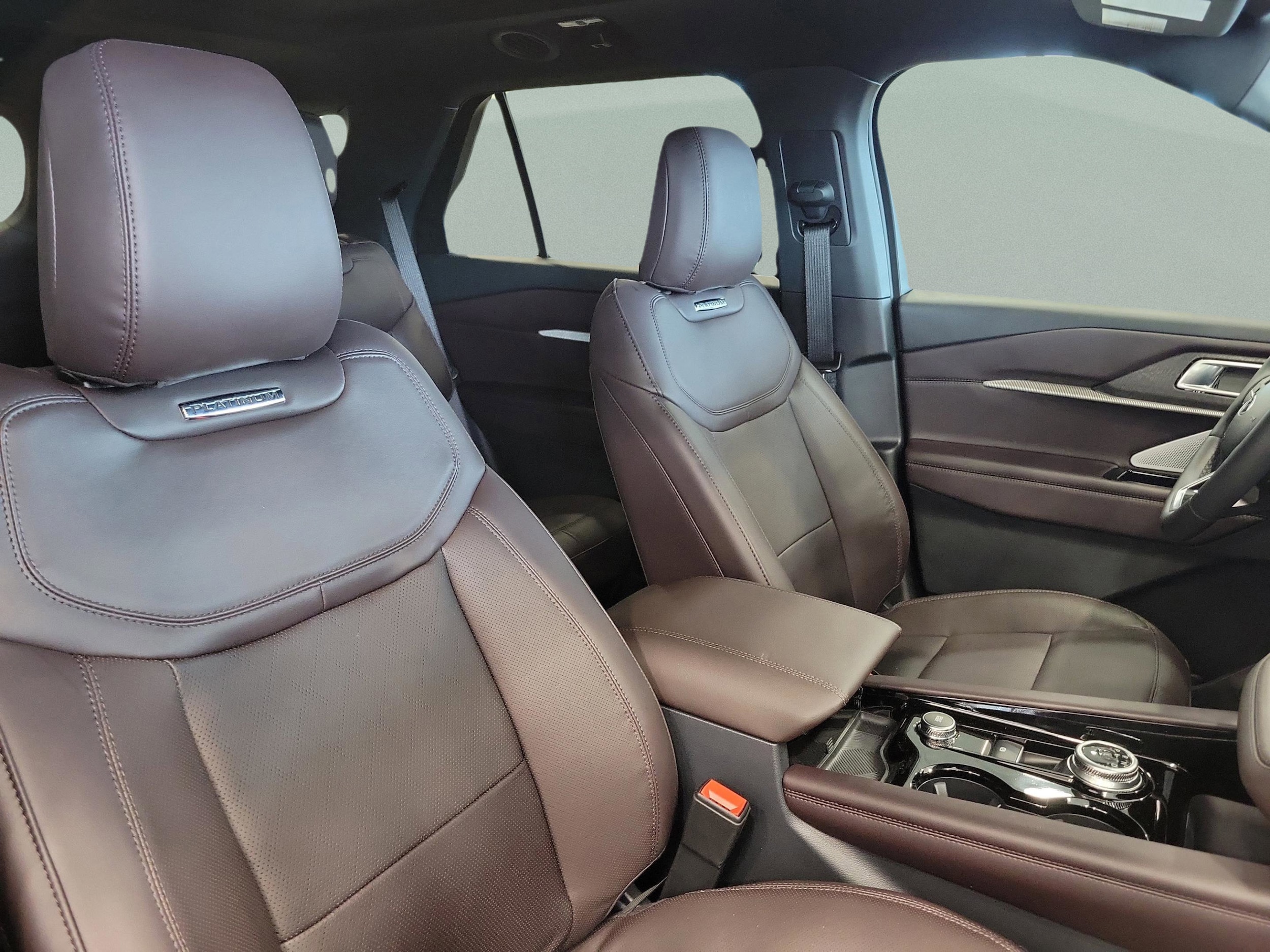 2026 Ford Explorer Platinum - Photo 31