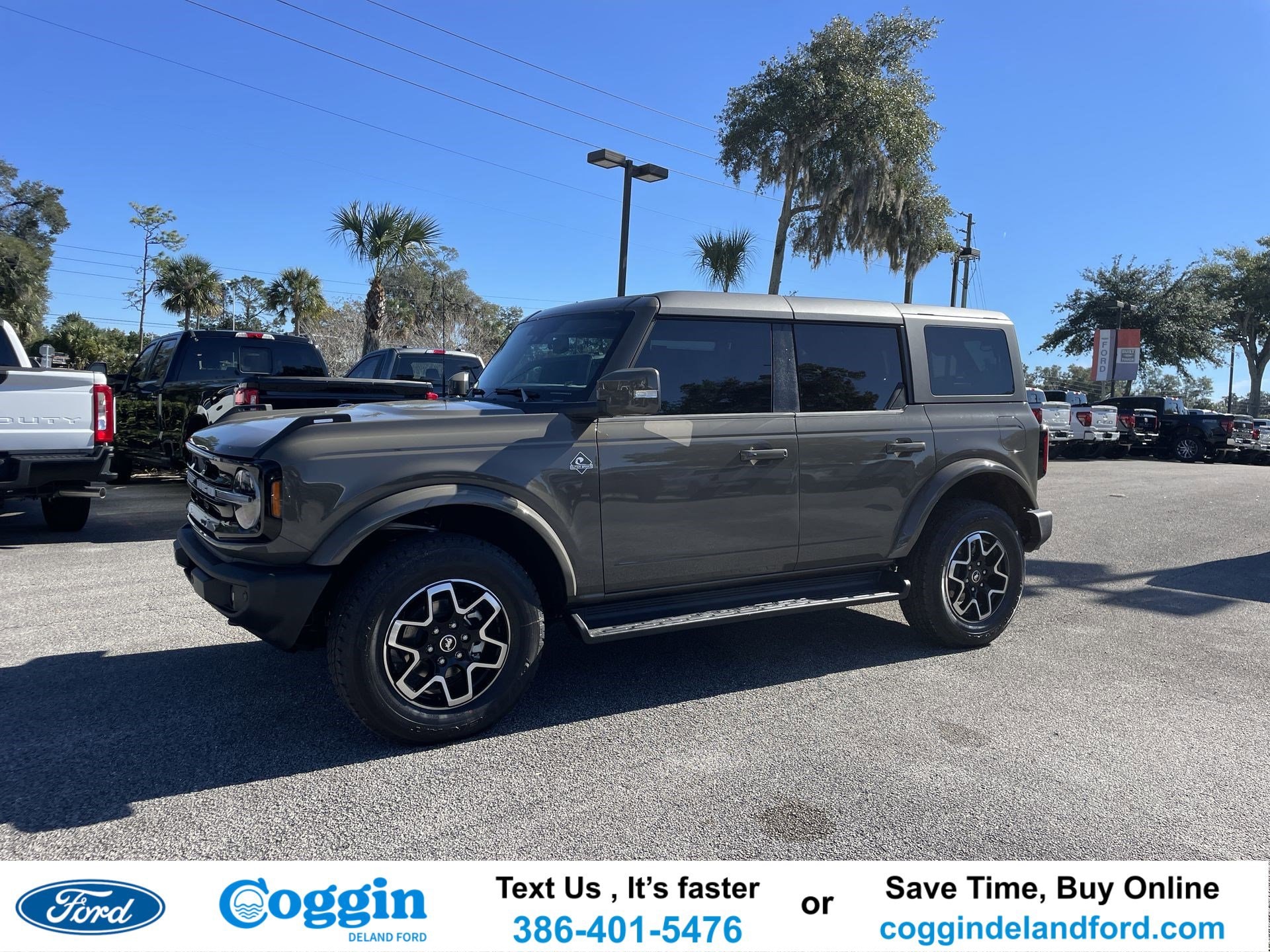 2025 Ford Bronco 4-Door Outer Banks's photo