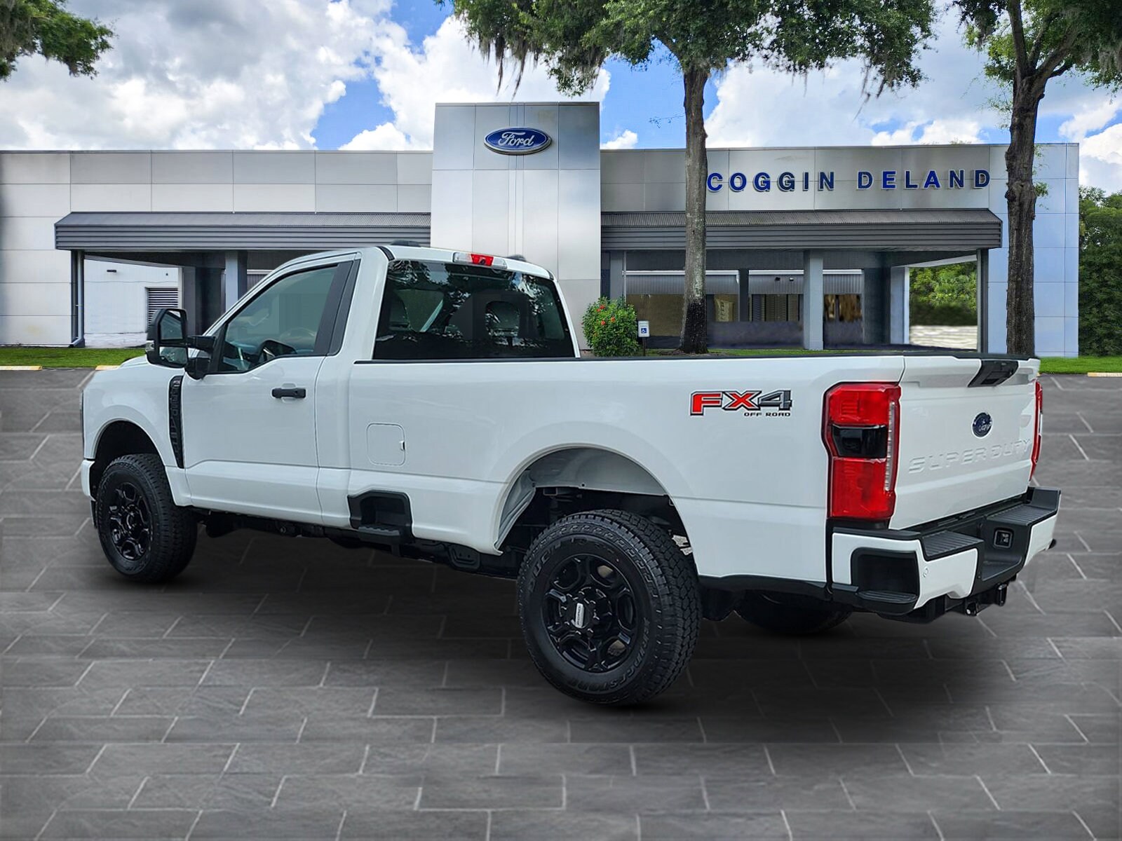 2025 Ford F-350 XL photo 3