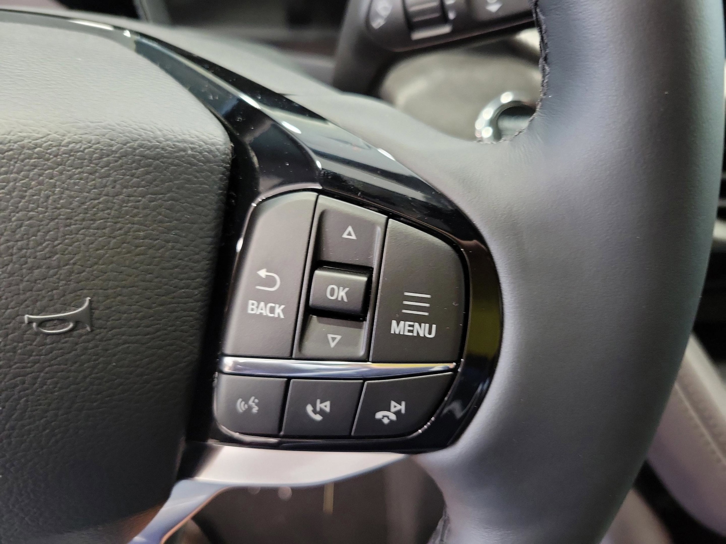 2026 Ford Explorer Platinum - Photo 38