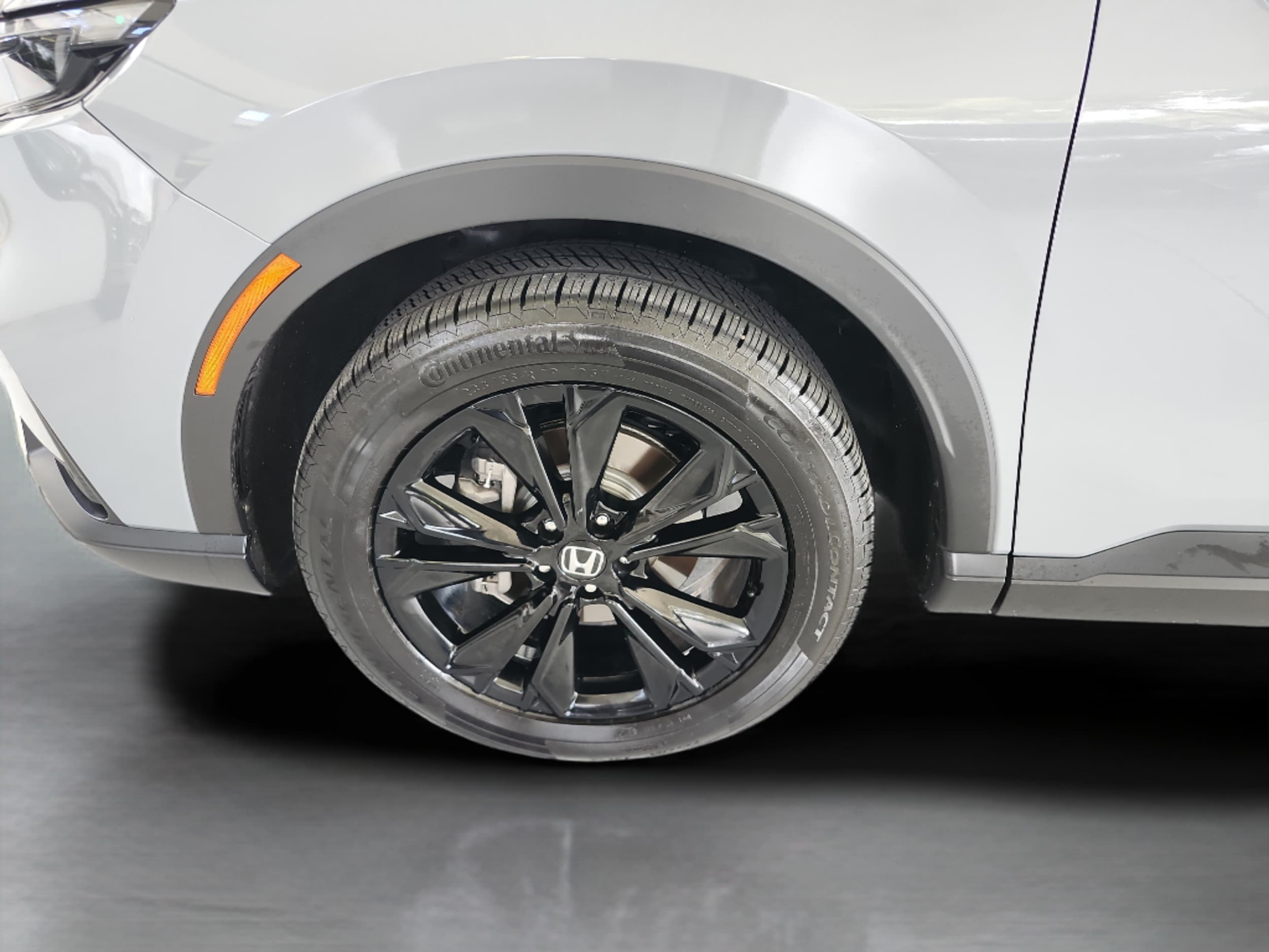 2025 Honda CR-V Sport Touring - Photo 32