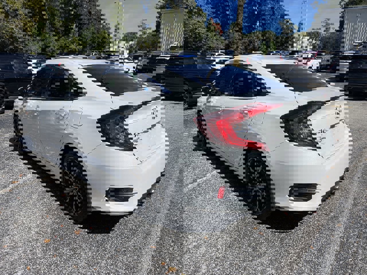 2019 Honda Civic Sport photo 3