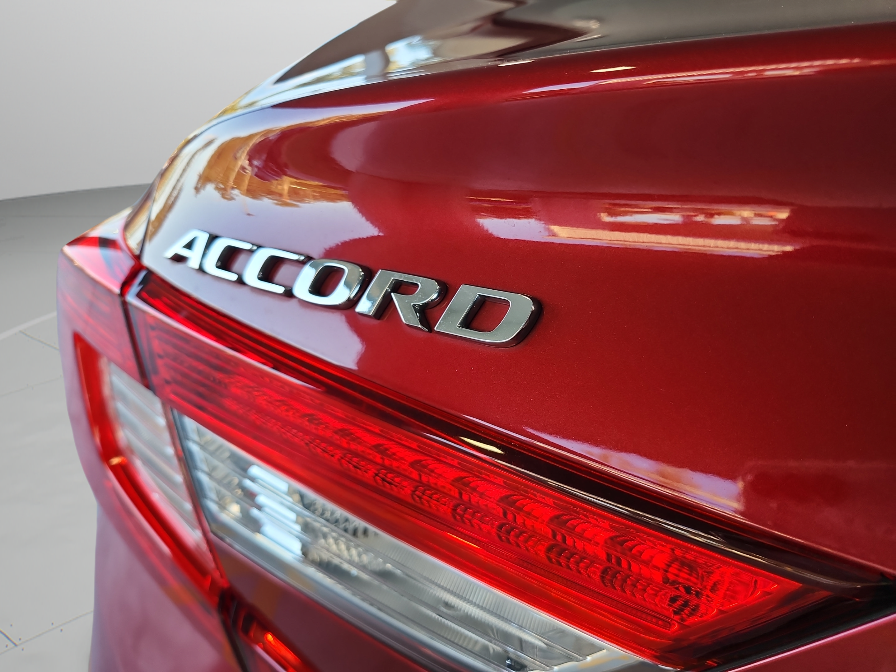 2020 Honda Accord EX-L - Photo 27