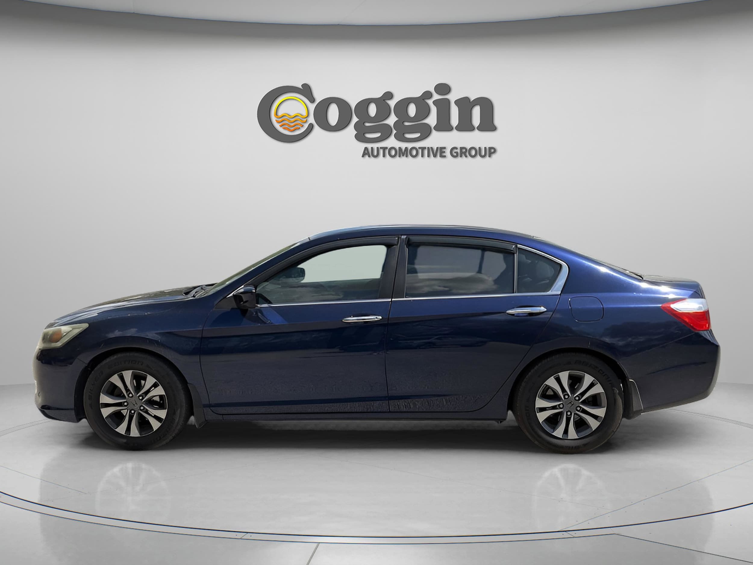 Used 2014 Honda Accord LX with VIN 1HGCR2F32EA298392 for sale in Orange City, FL