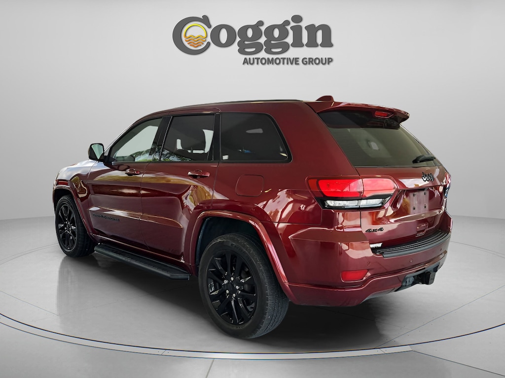 Used 2021 Jeep Grand Cherokee Laredo SUV