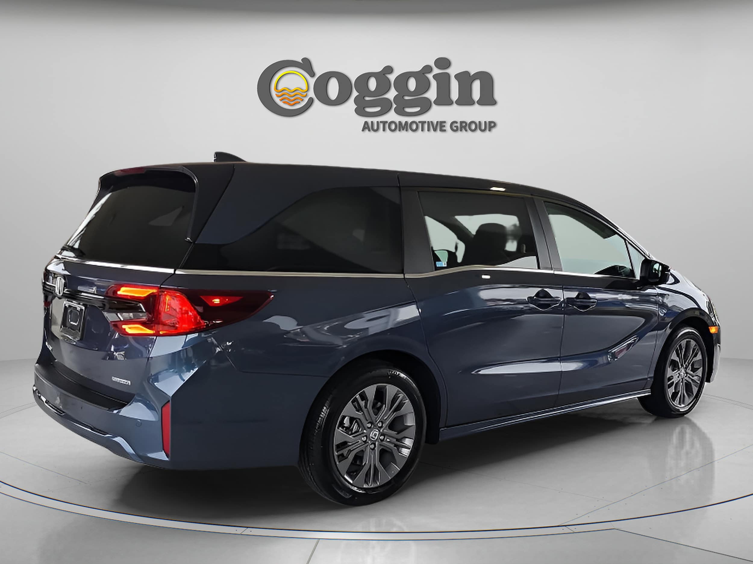 2026 Honda Odyssey Touring - Photo 7