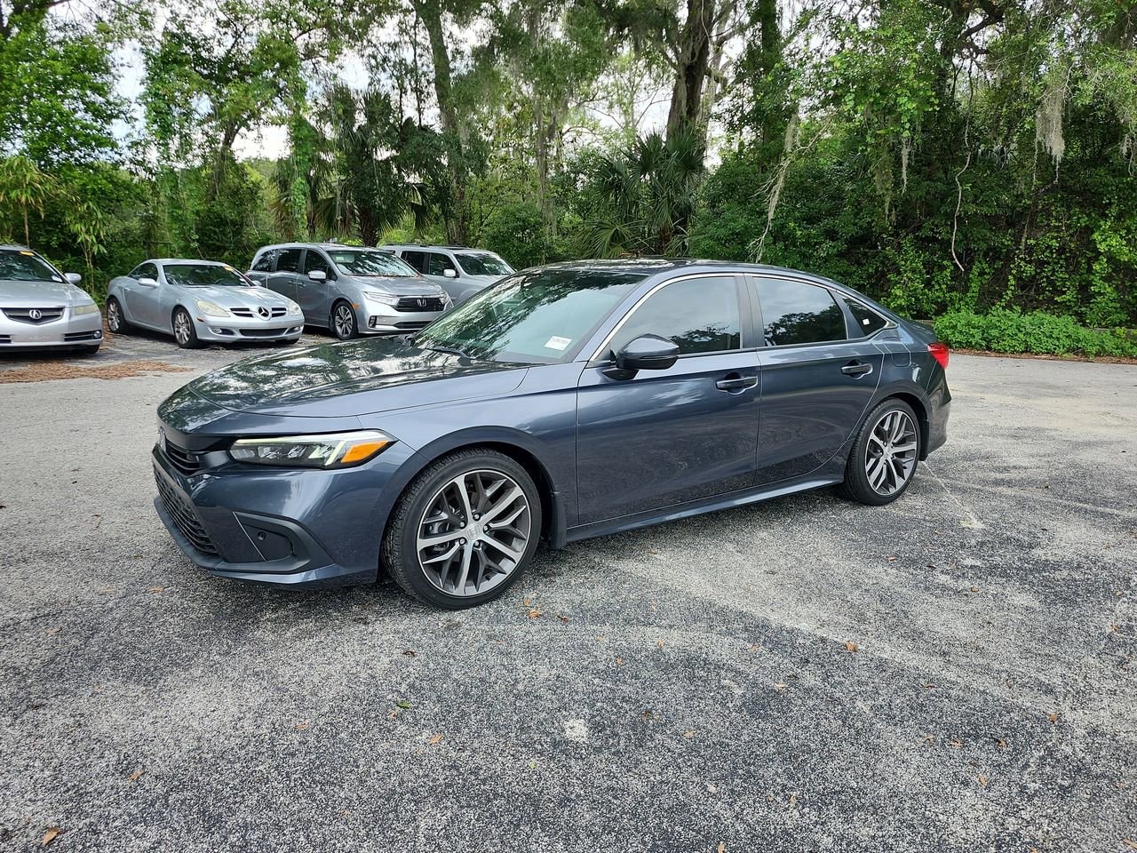2023 Honda Civic Touring CVT's photo