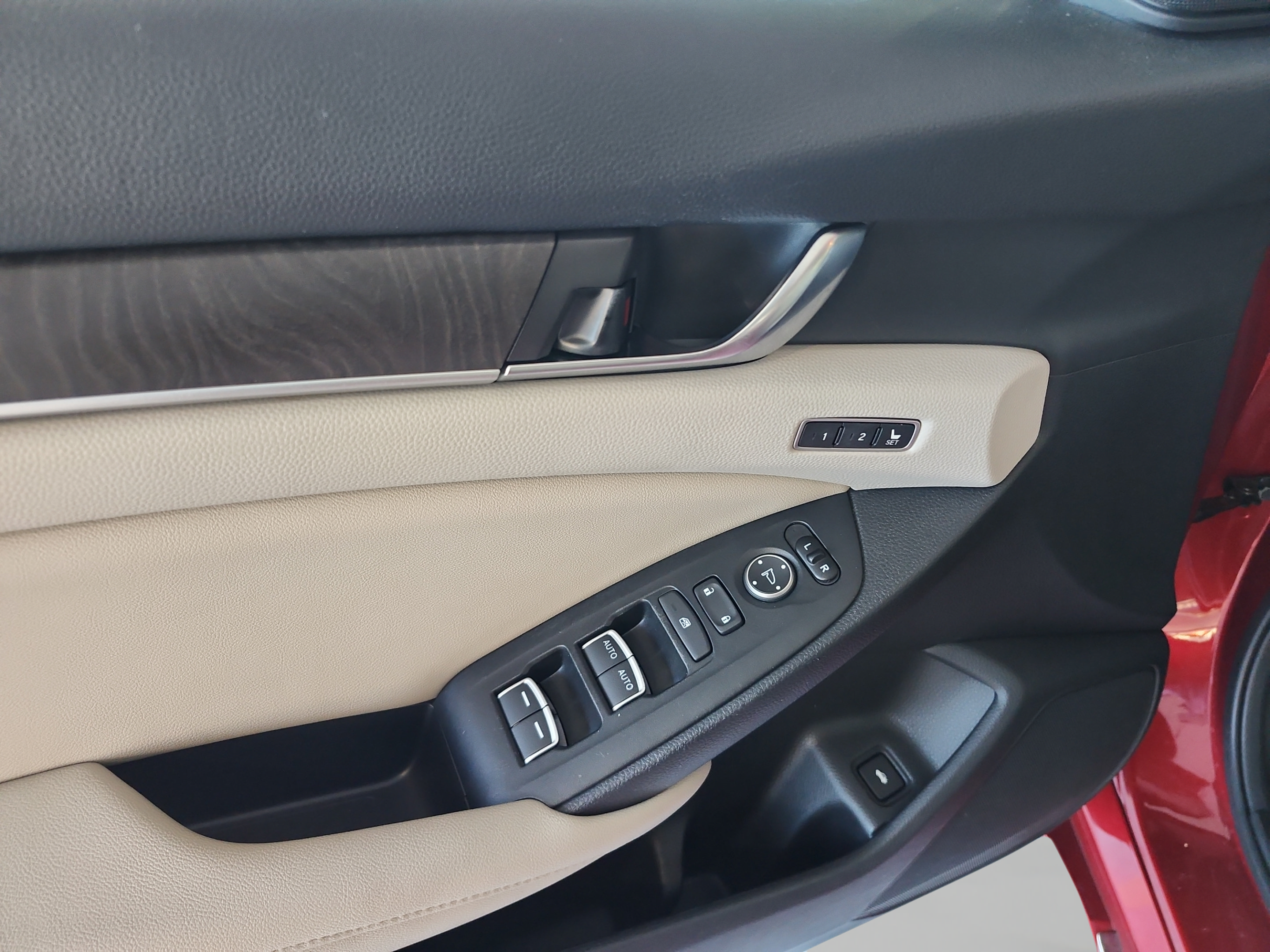2020 Honda Accord EX-L - Photo 18