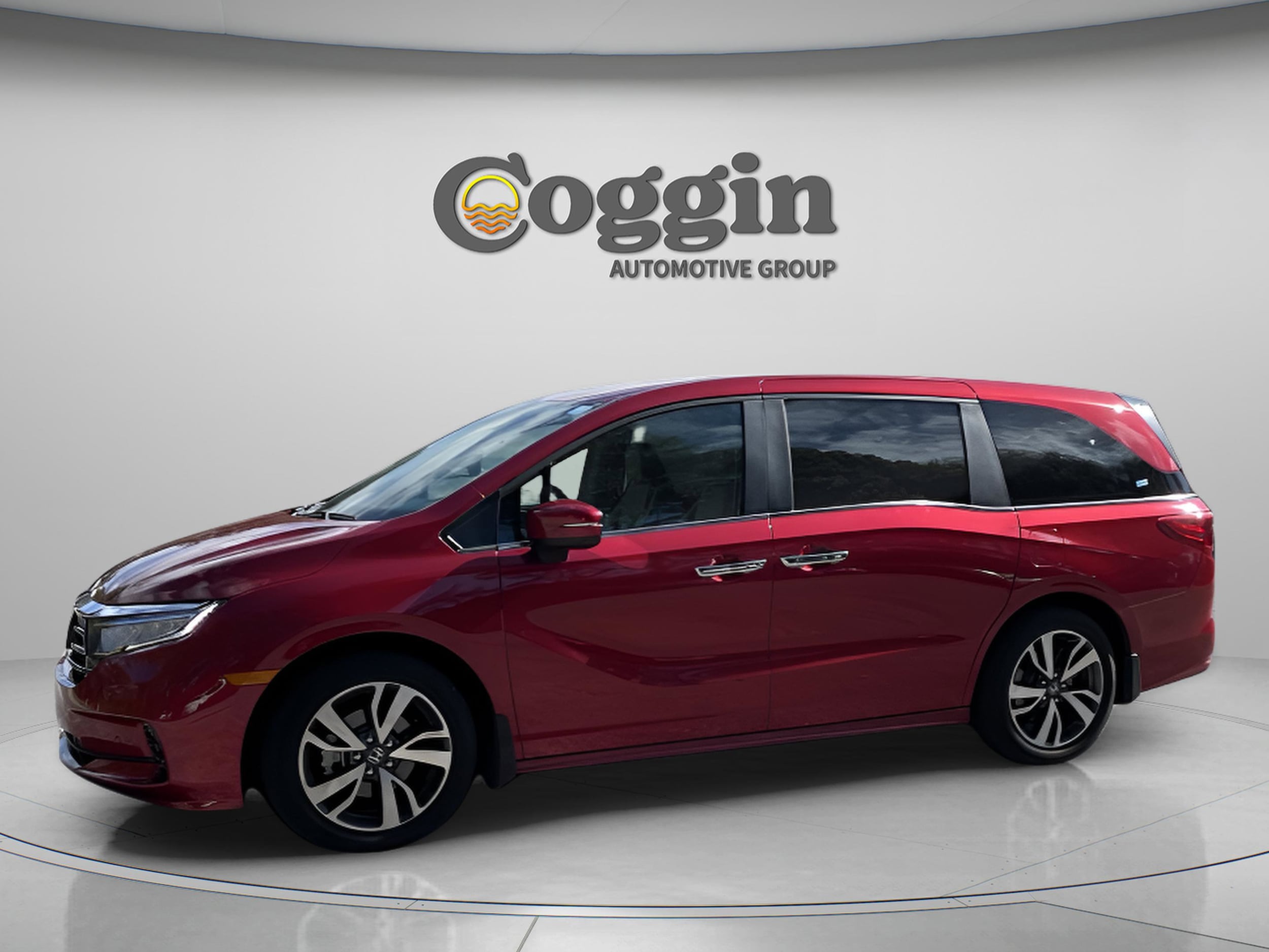 2024 Honda Odyssey Touring's photo
