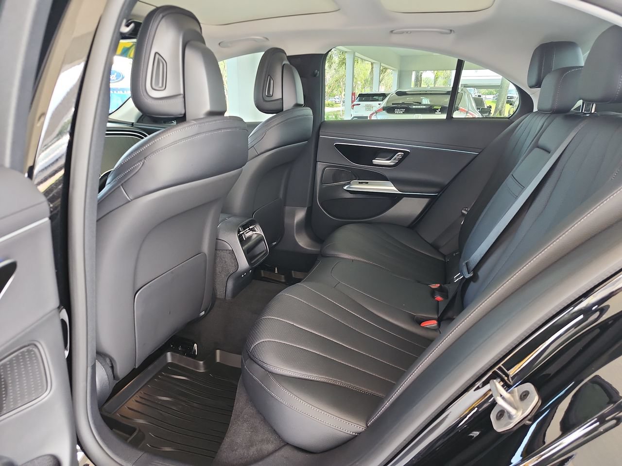 2026 Mercedes-Benz E-Class E350 - Photo 19