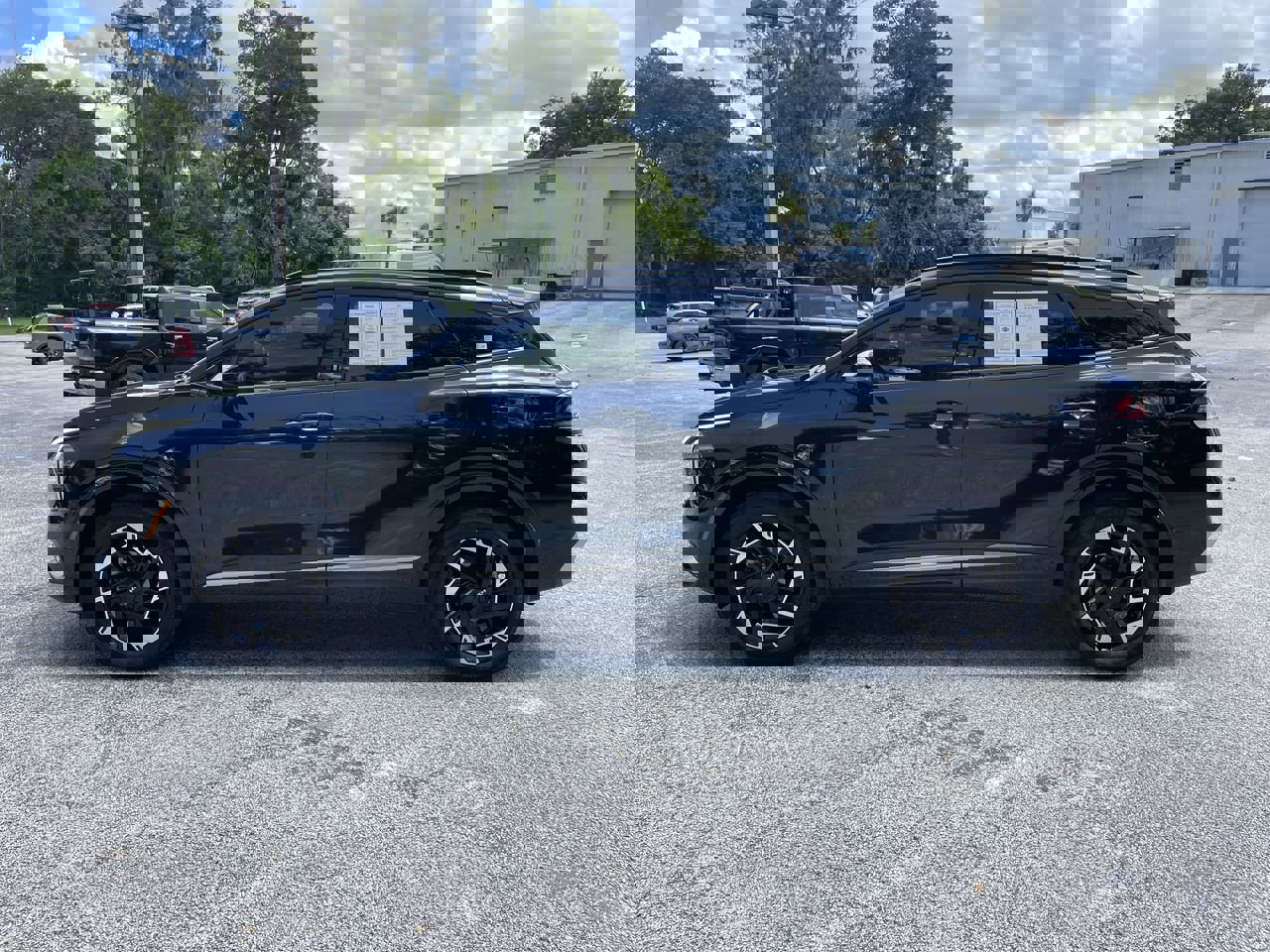 2024 Kia Sportage photo 3
