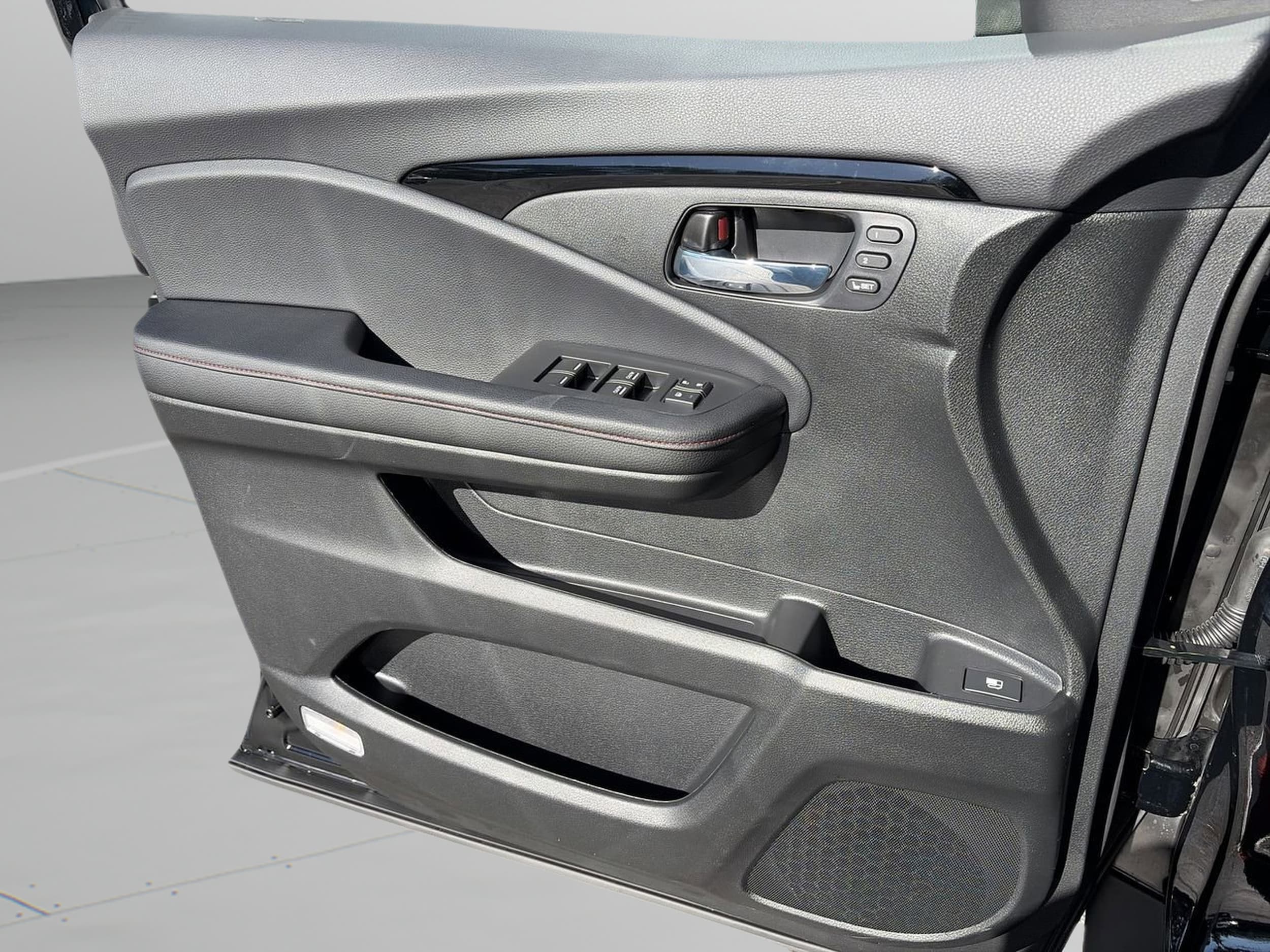 2026 Honda Ridgeline Black Edition - Photo 18