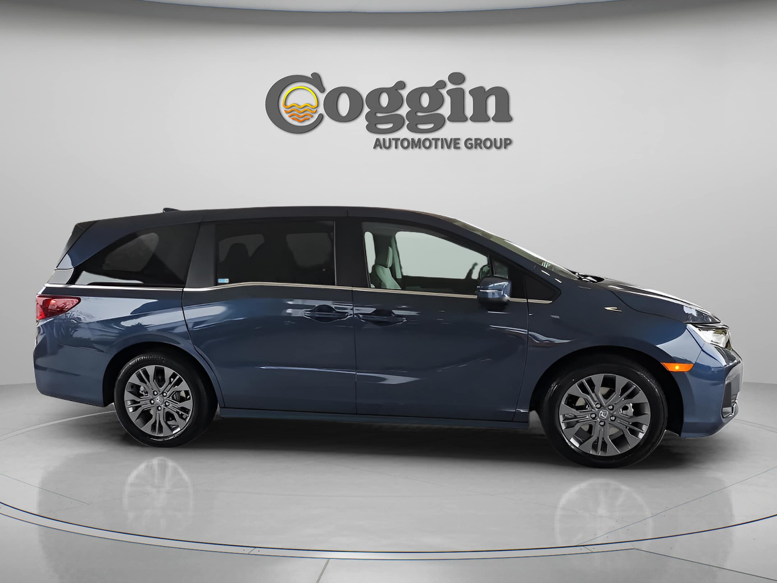 2026 Honda Odyssey Touring - Photo 9