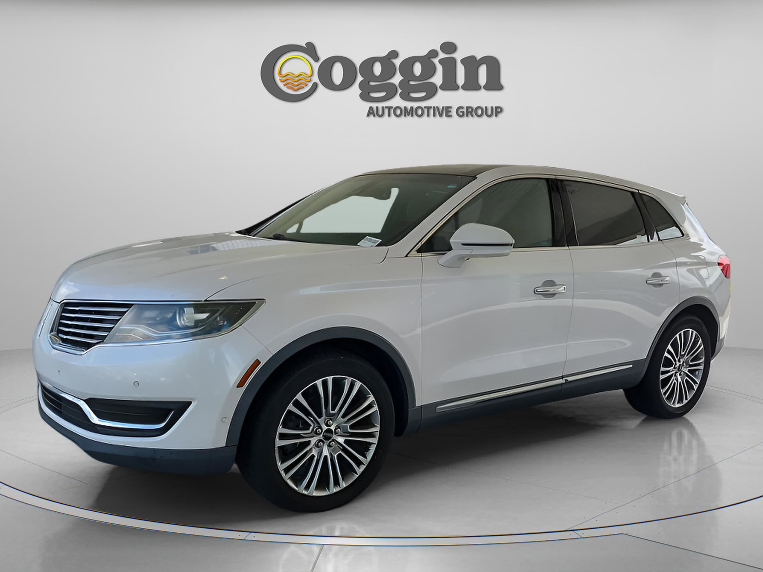 2016 Lincoln MKX Reserve FWD's photo