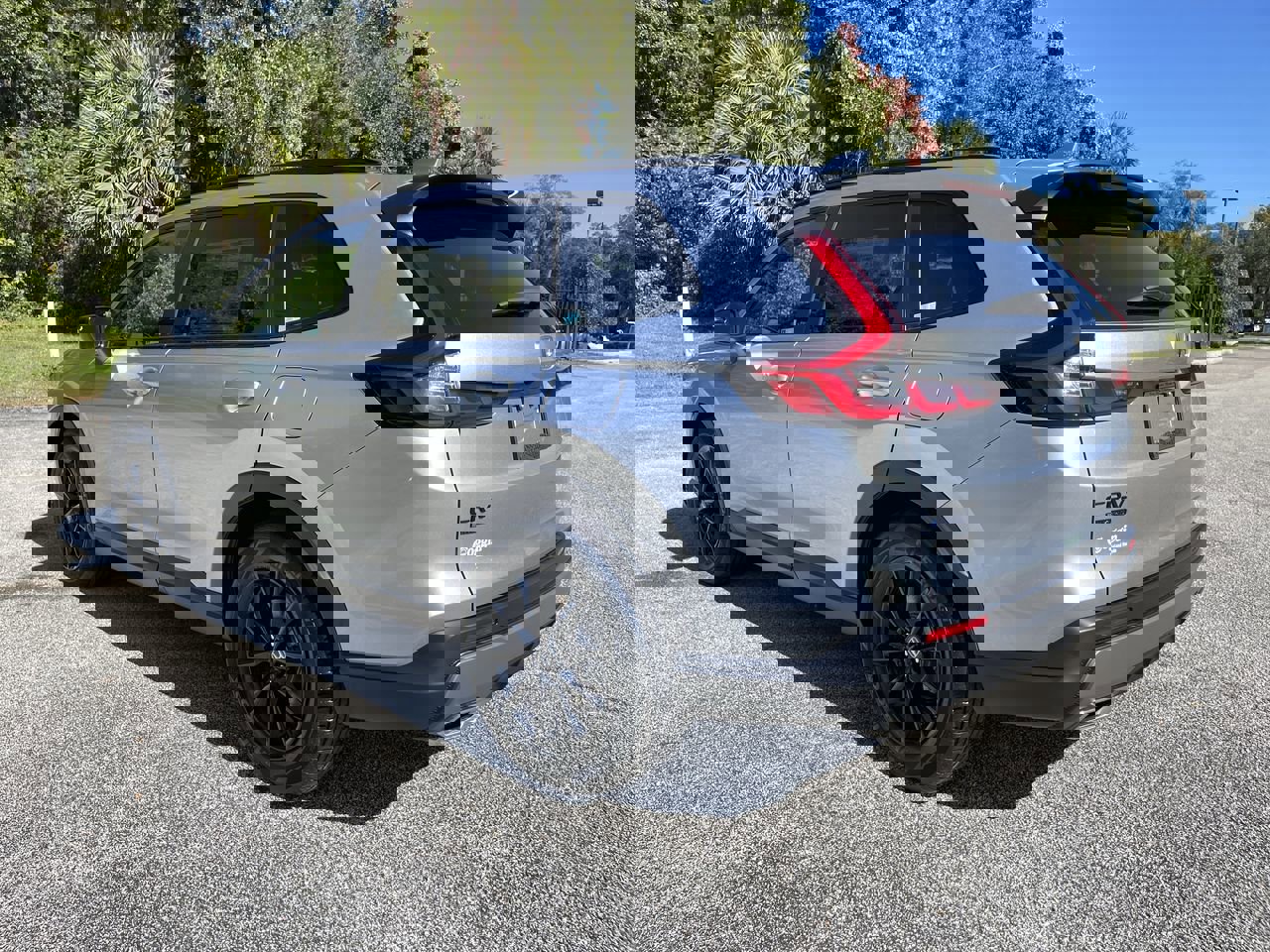 2026 Honda CR-V Hybrid Sport photo 2