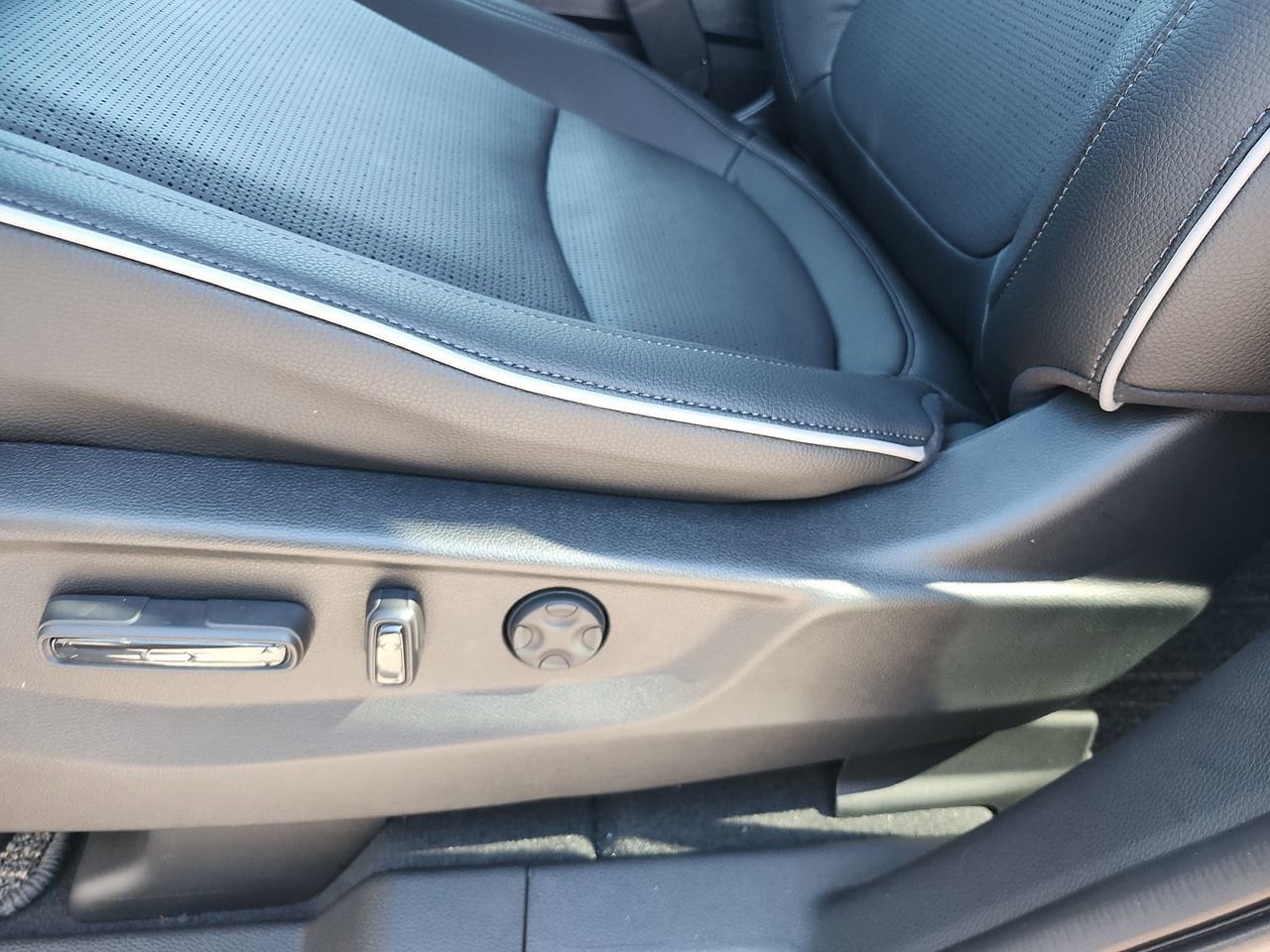 2026 Honda Odyssey Elite - Photo 16