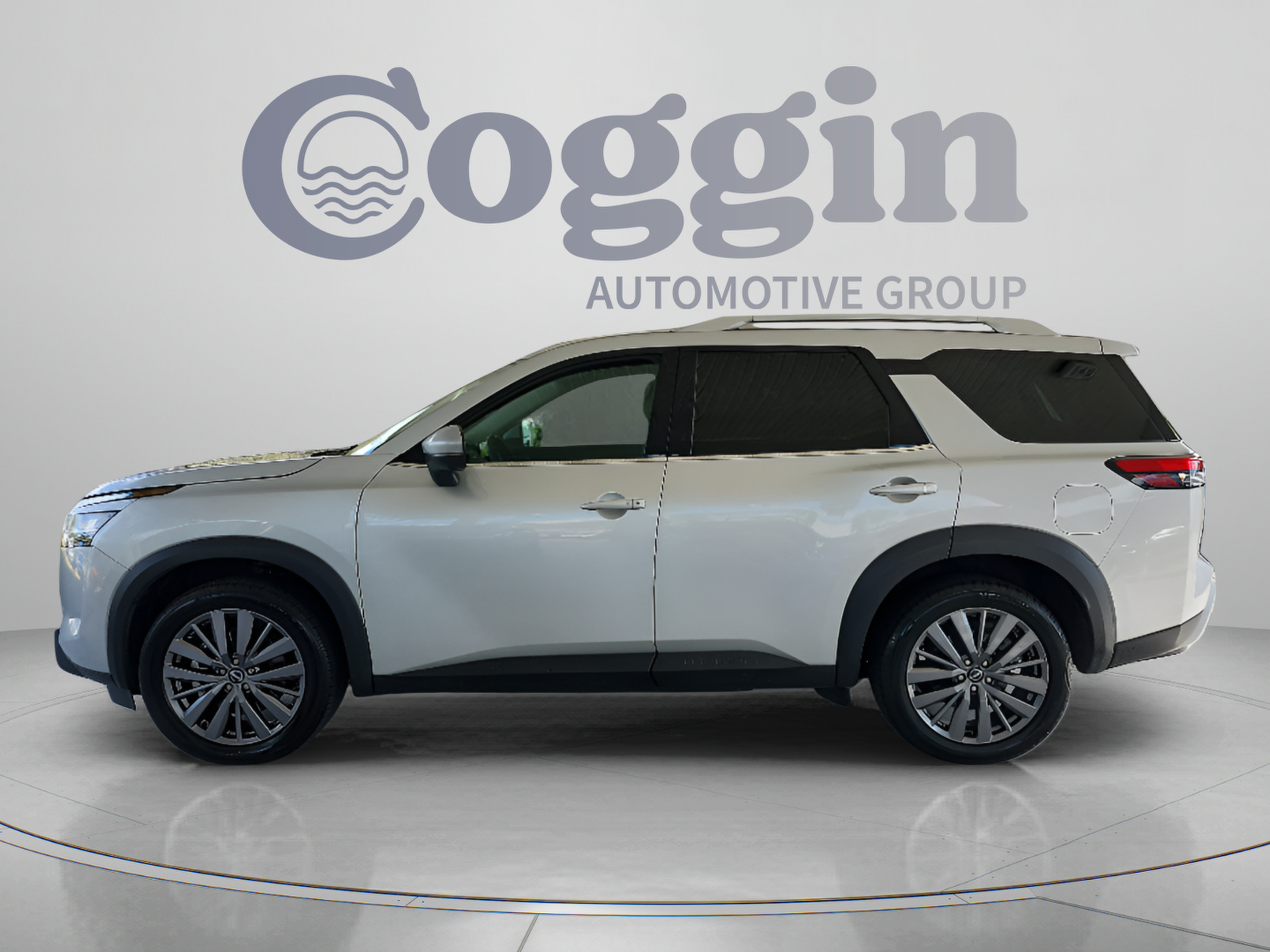 Used 2024 Nissan Pathfinder SL SUV
