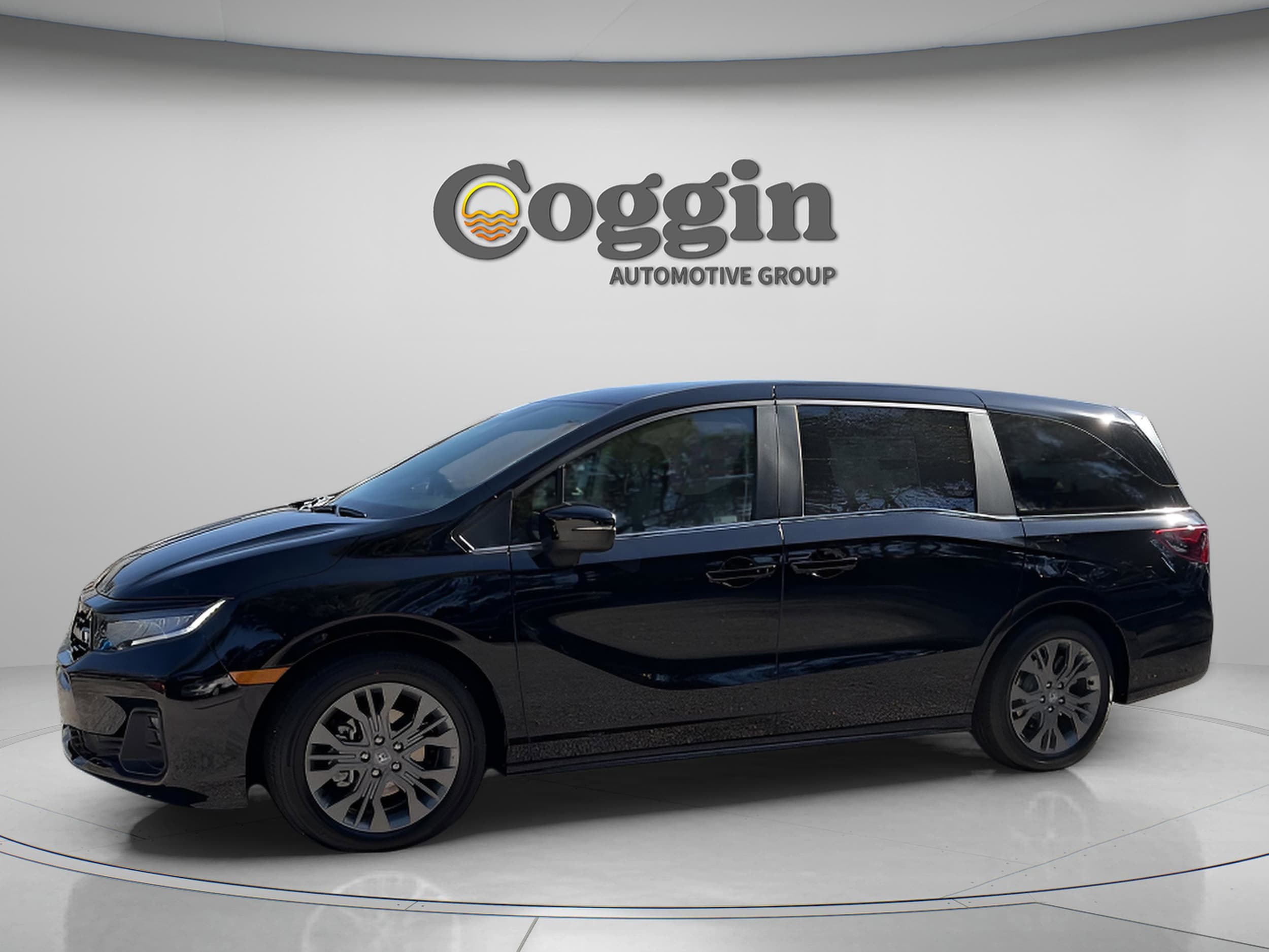 2026 Honda Odyssey Touring's photo