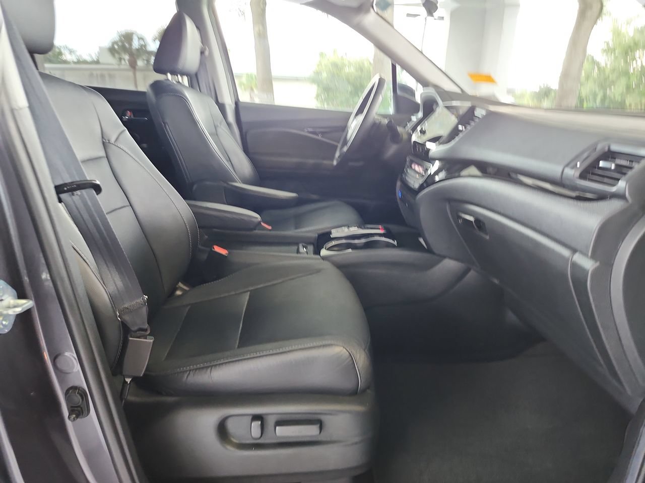 2021 Honda Pilot Elite - Photo 20