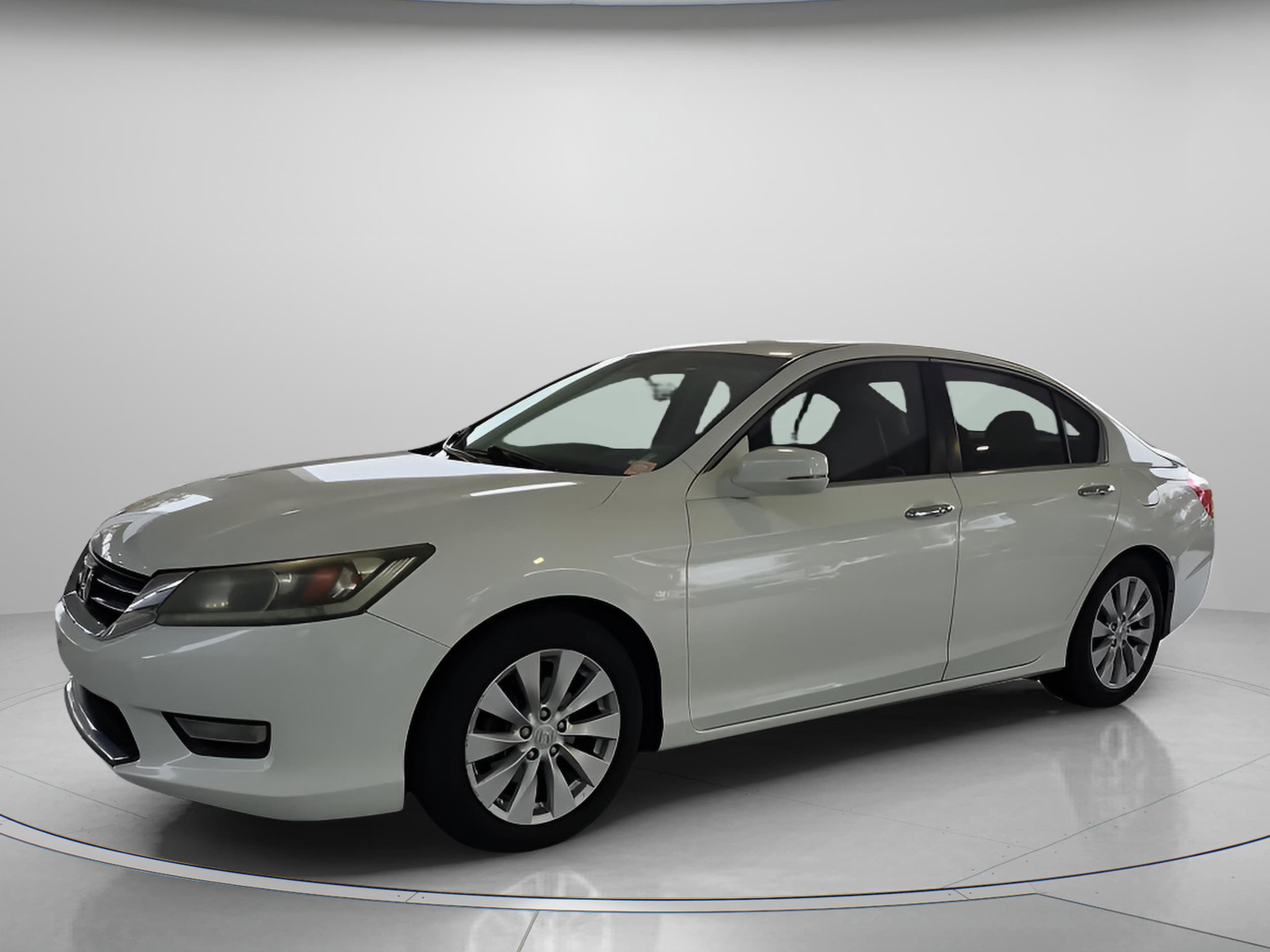 Used 2013 Honda Accord EX-L with VIN 1HGCR2F8XDA097673 for sale in Orange City, FL