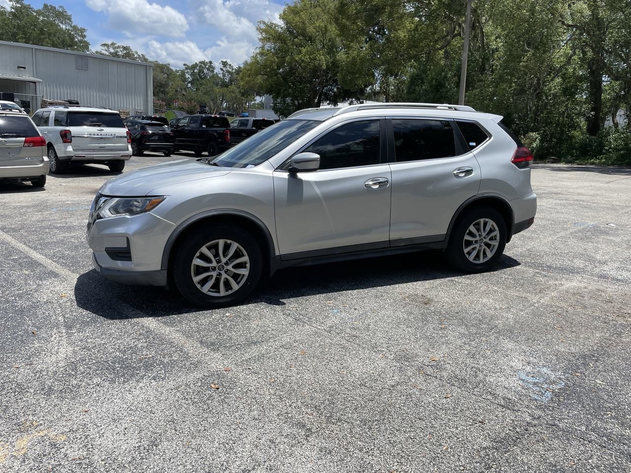 Used 2018 Nissan Rogue SV with VIN KNMAT2MT2JP580940 for sale in Orange City, FL