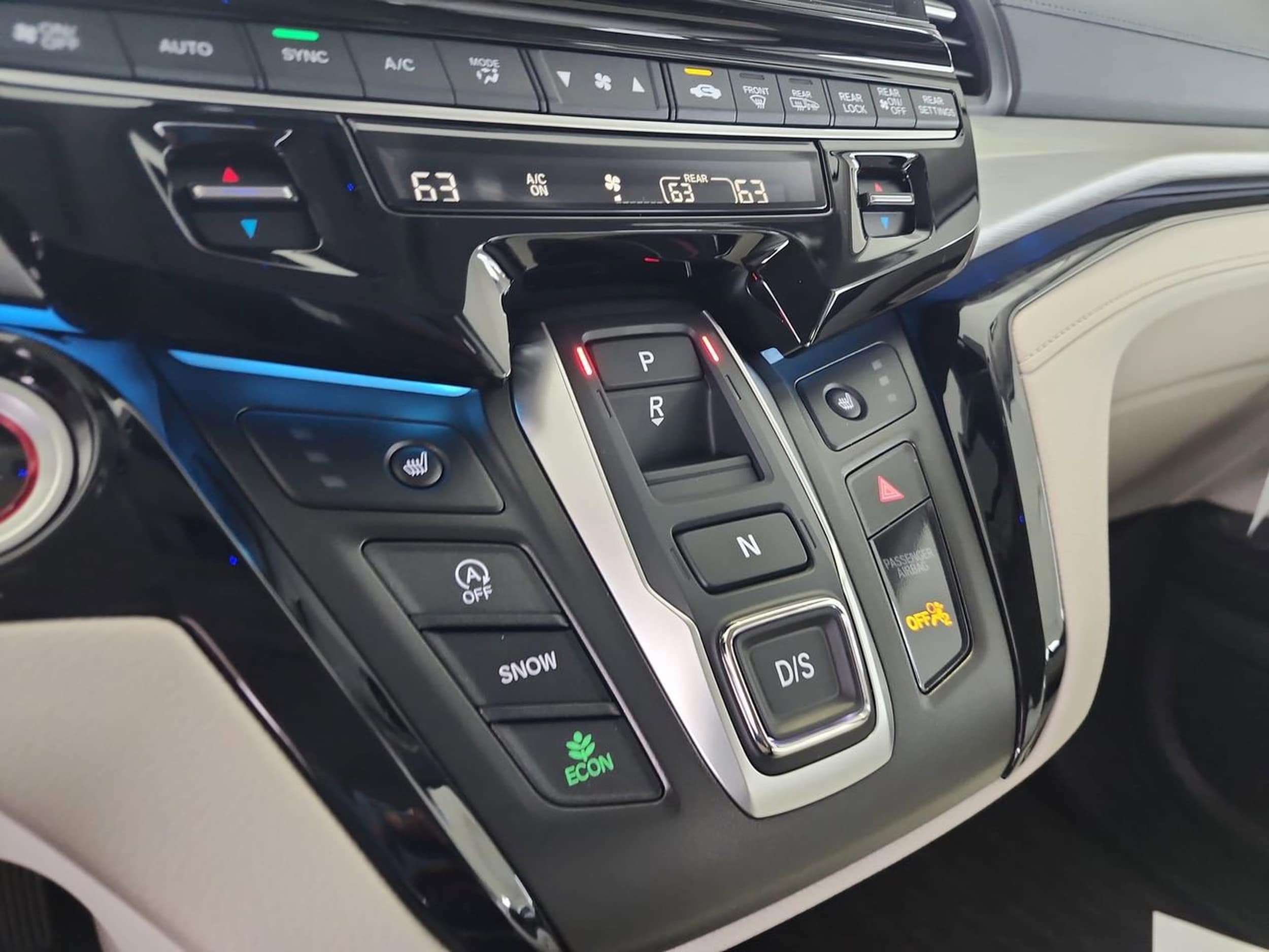 2026 Honda Odyssey Touring - Photo 17
