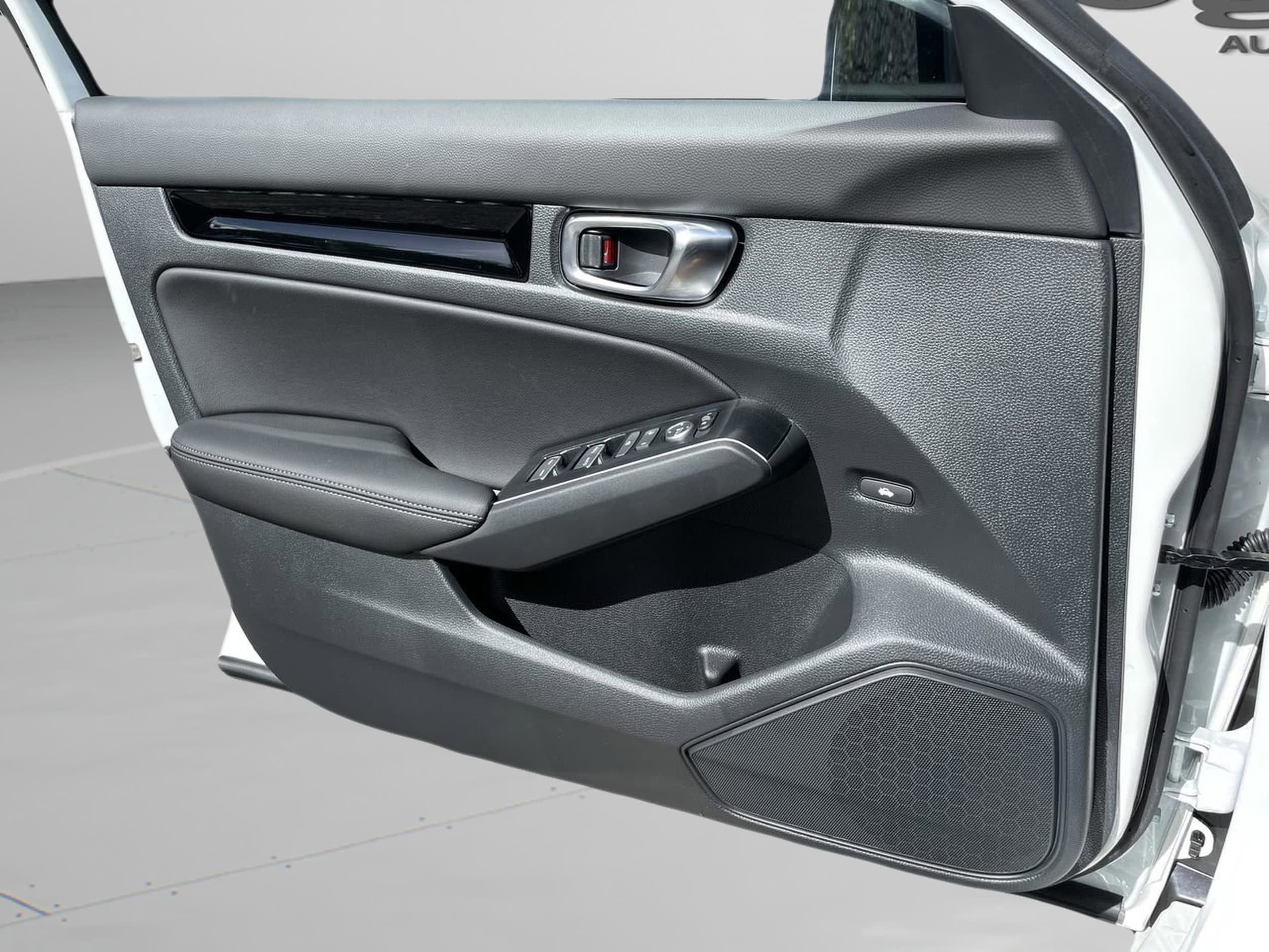 2026 Honda Civic Sport Touring - Photo 24