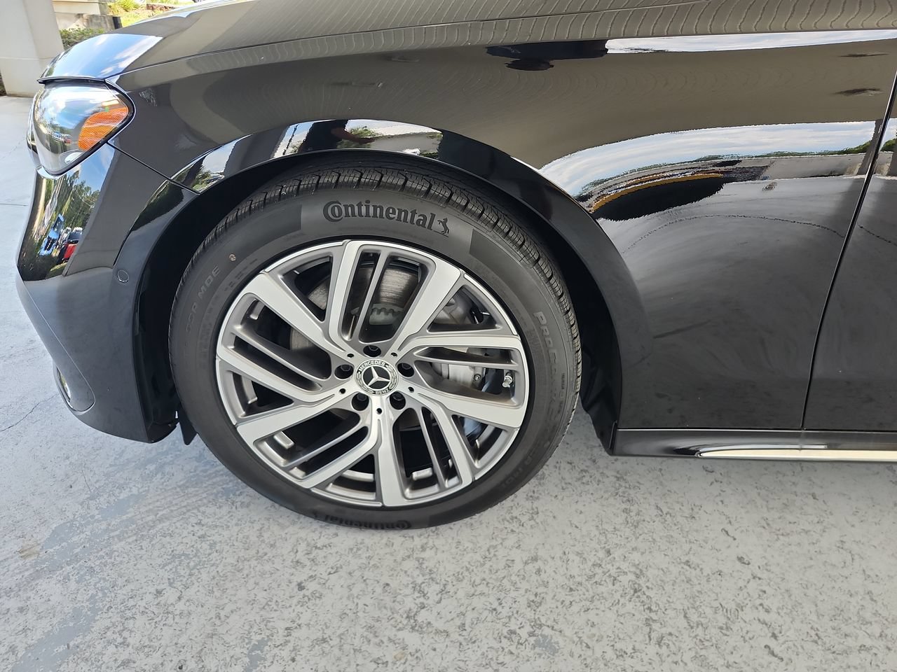2026 Mercedes-Benz E-Class E350 - Photo 28