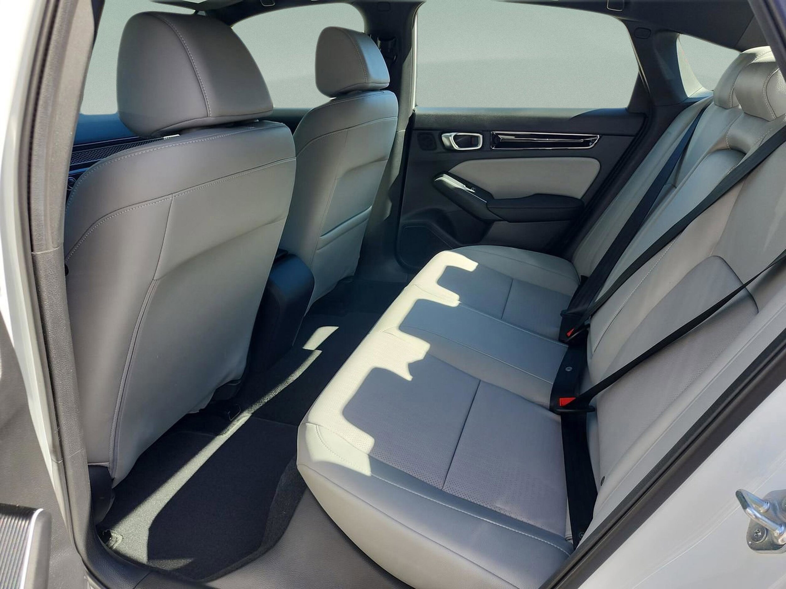 2026 Honda Civic Sport Touring - Photo 18