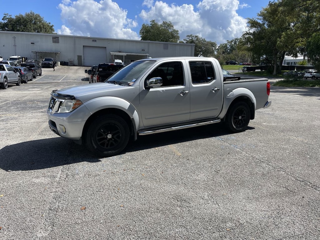 Used 2017 Nissan Frontier SV Truck Crew Cab