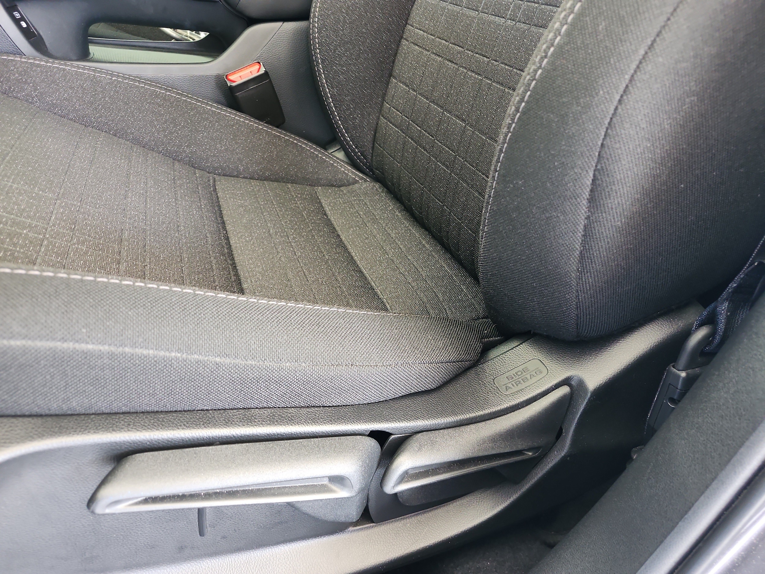 2026 Honda HR-V LX - Photo 18