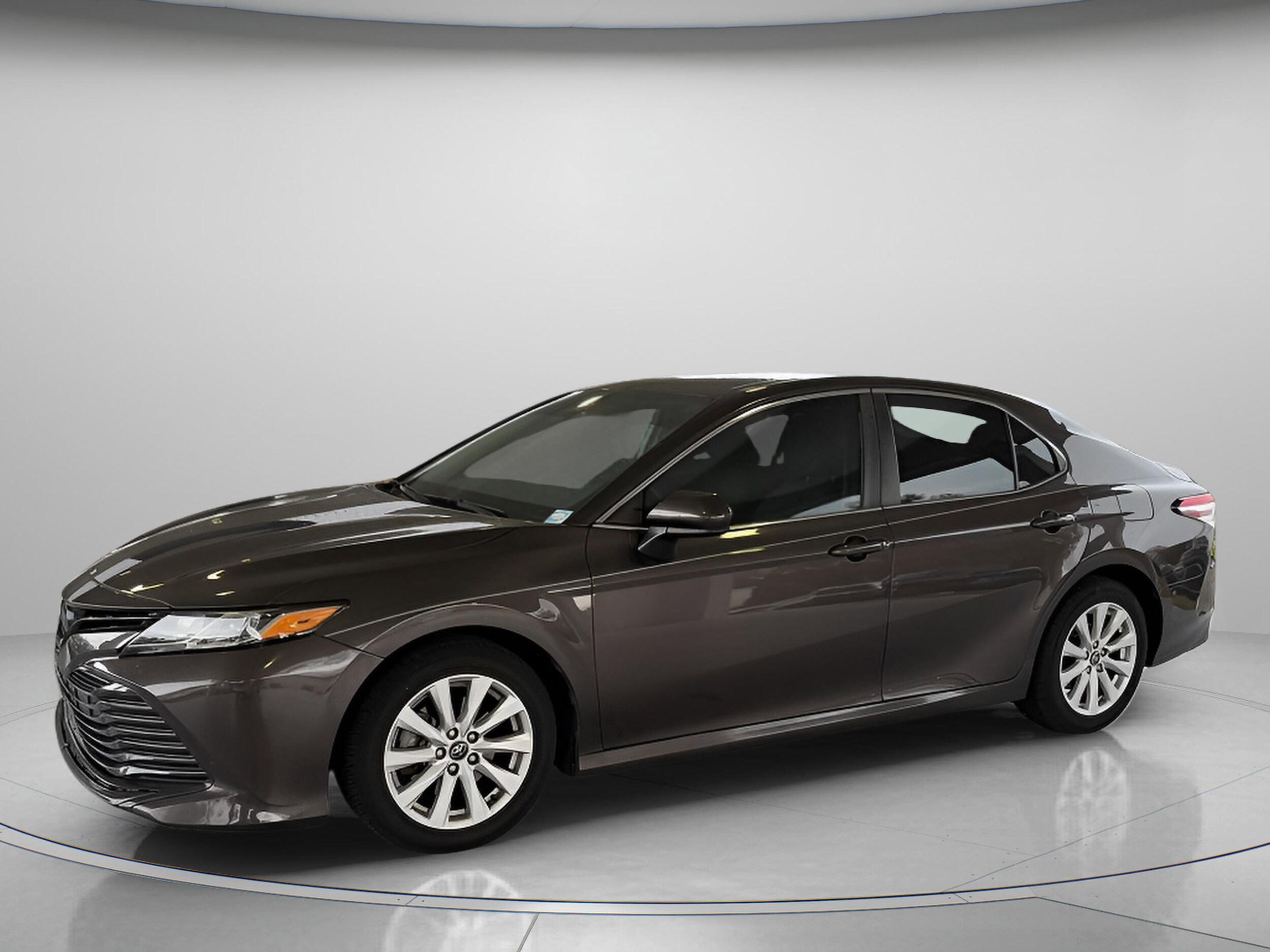 Used 2020 Toyota Camry LE with VIN 4T1C11AK9LU336450 for sale in Orange City, FL