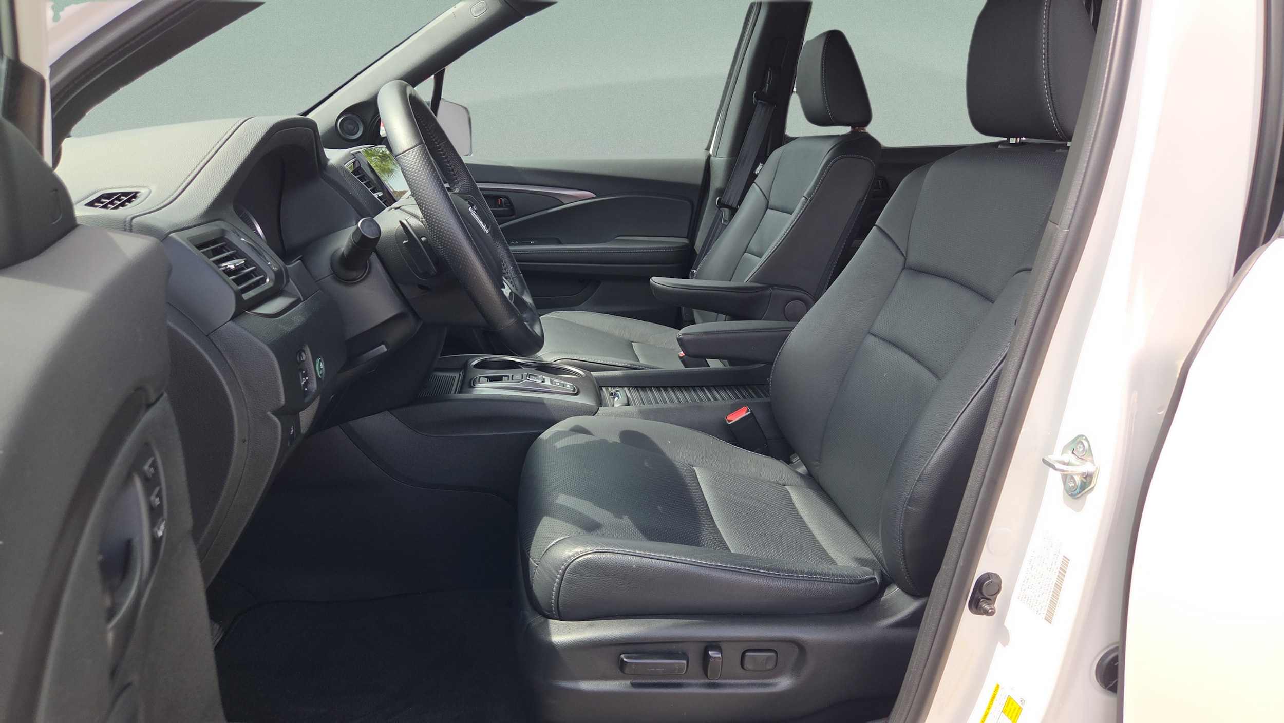 2023 Honda Passport EX-L - Photo 14