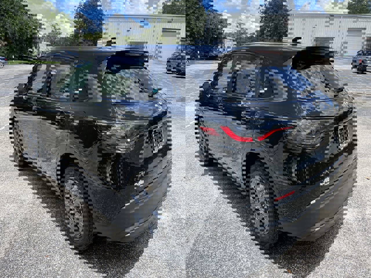 2026 Honda HR-V LX photo 2