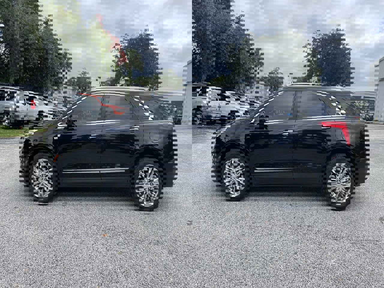 2018 Cadillac XT5 Premium Luxury photo 2