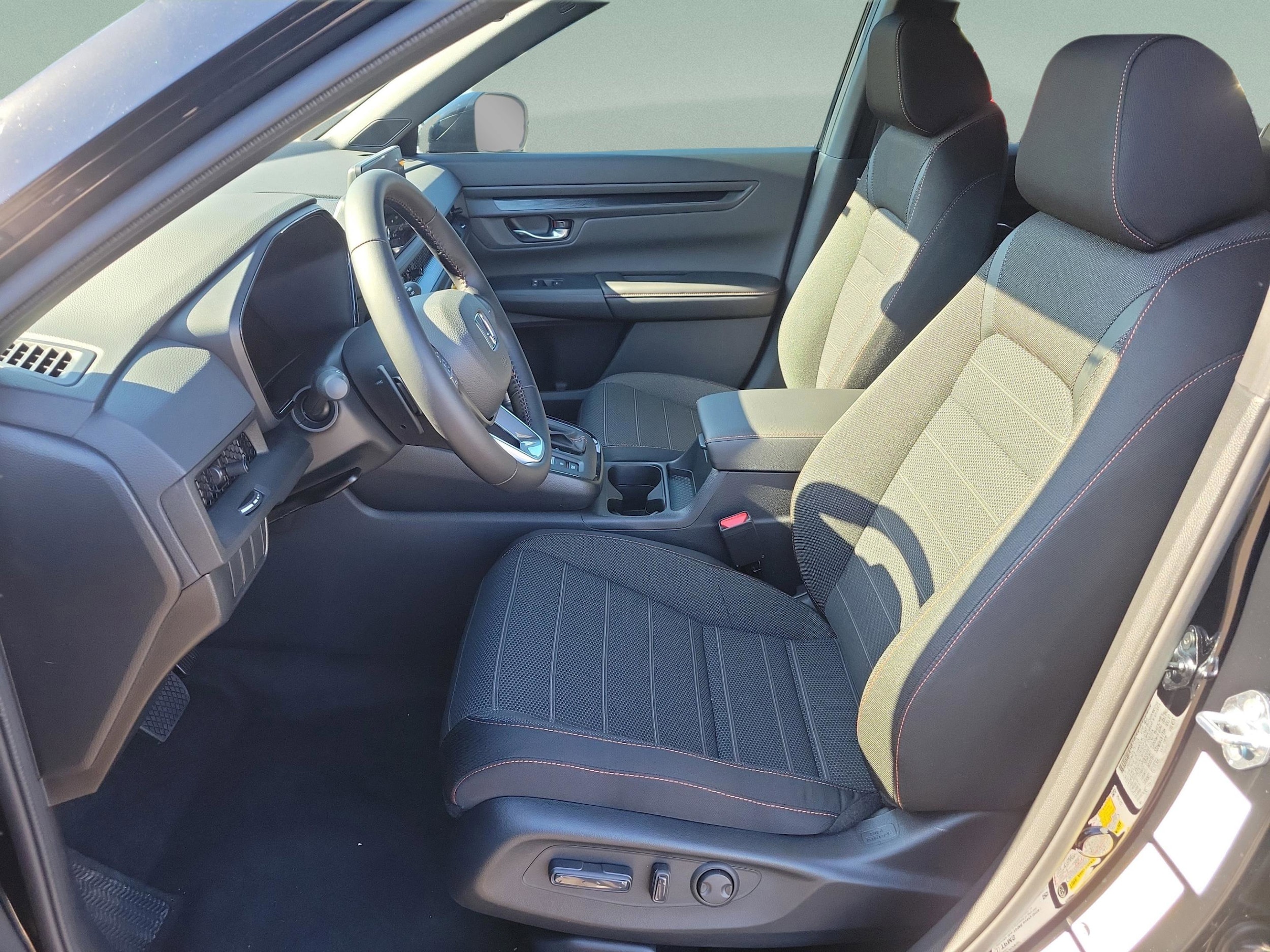 2026 Honda CR-V Sport - Photo 13