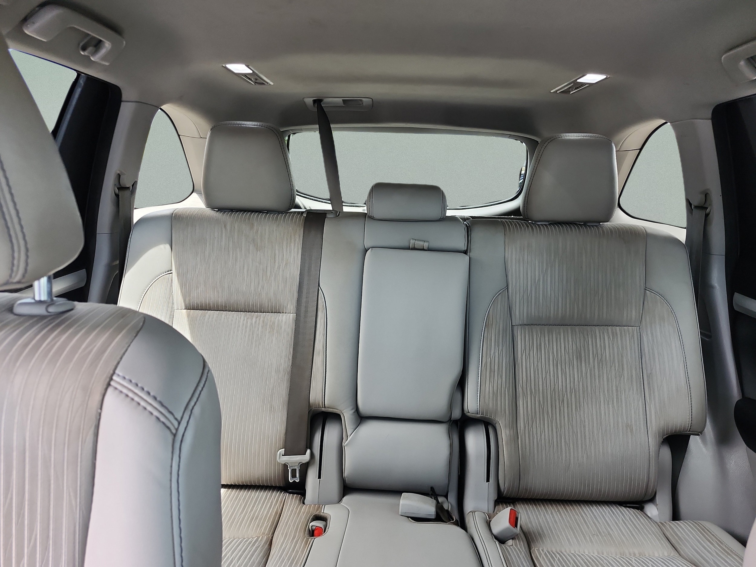 2018 Toyota Highlander LE Plus - Photo 19