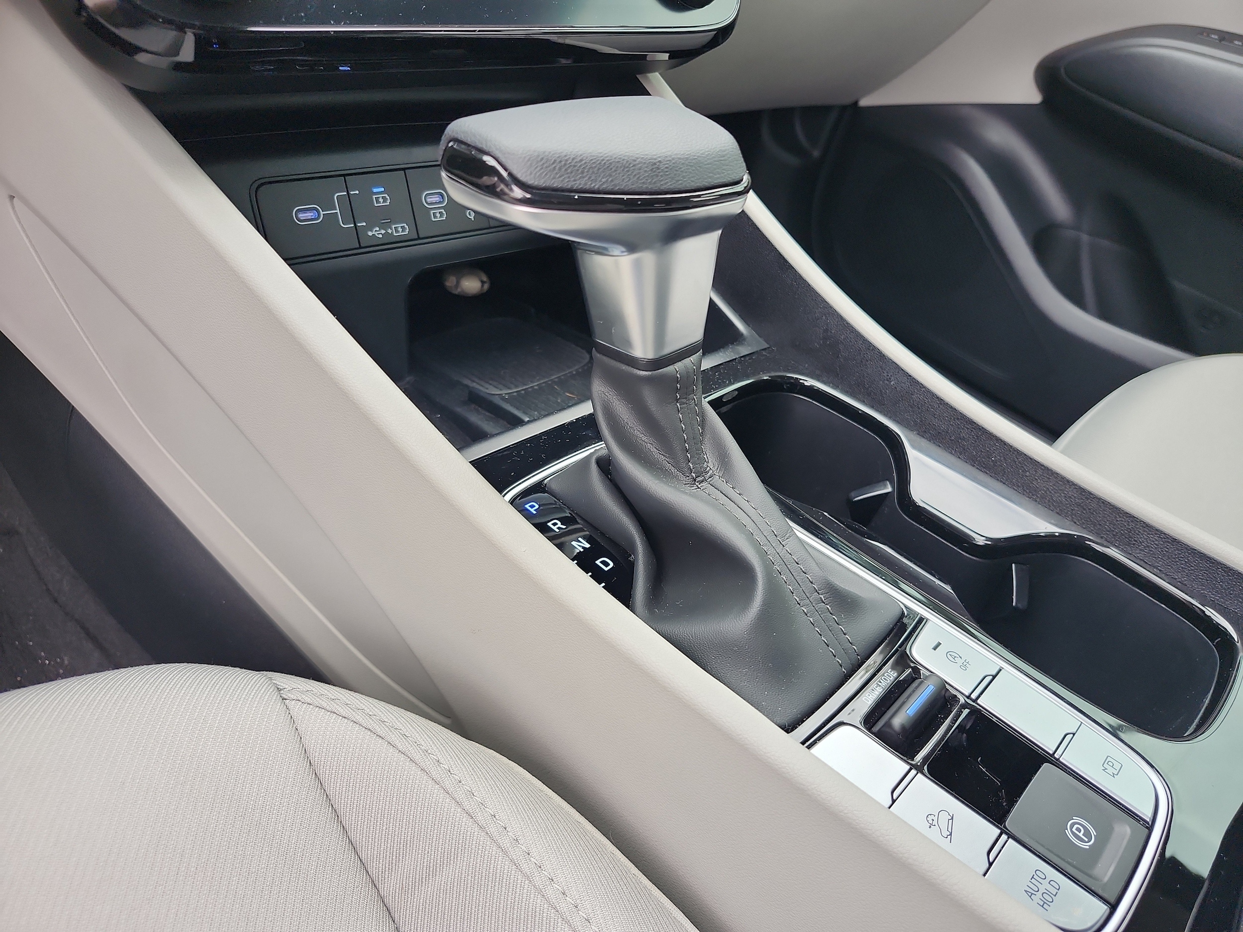 2025 Hyundai Tucson SEL - Photo 16