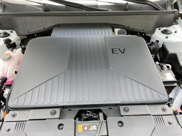 2025 Hyundai Kona EV SEL - Photo 21