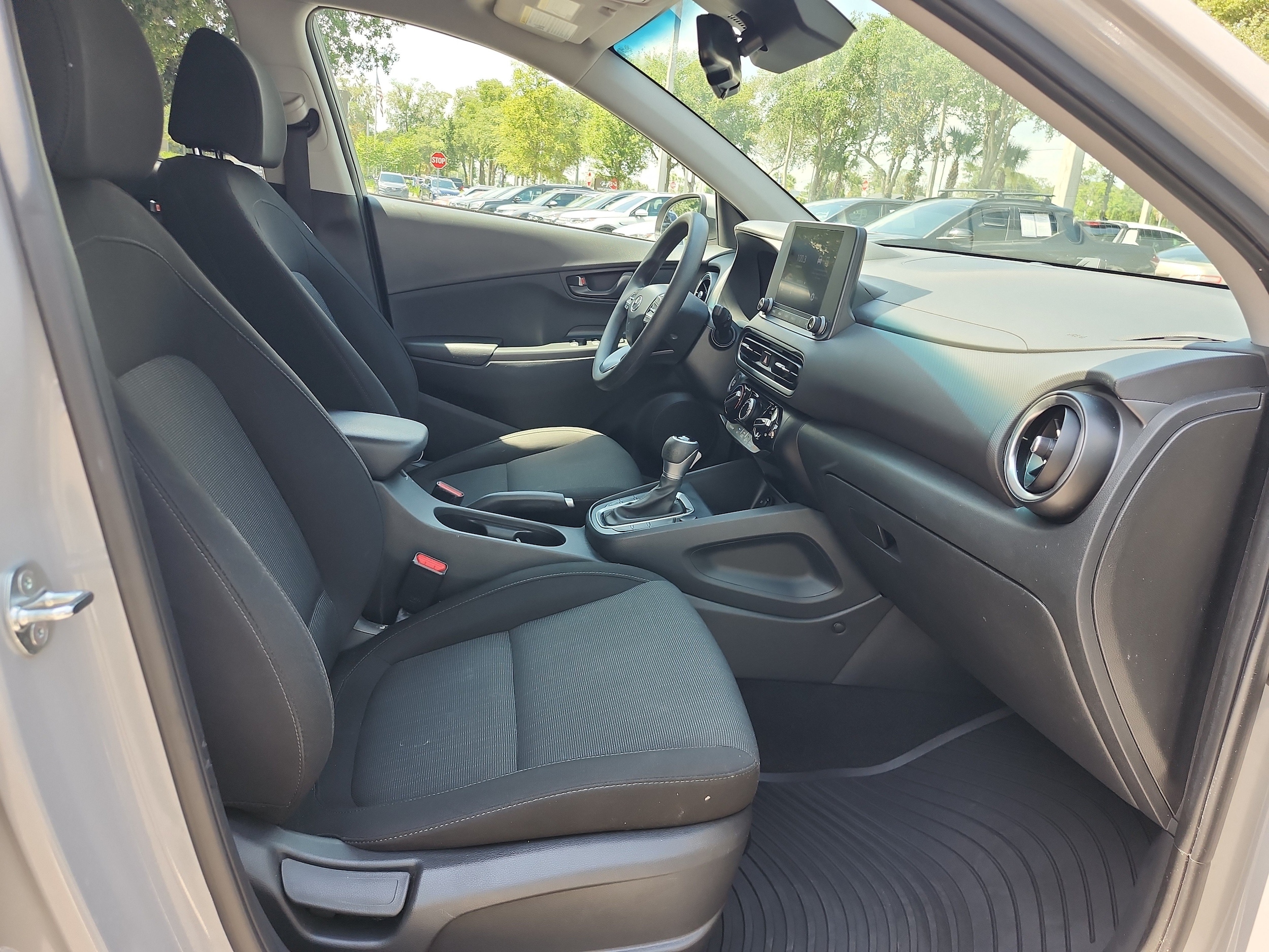 2023 Hyundai Kona SEL - Photo 21