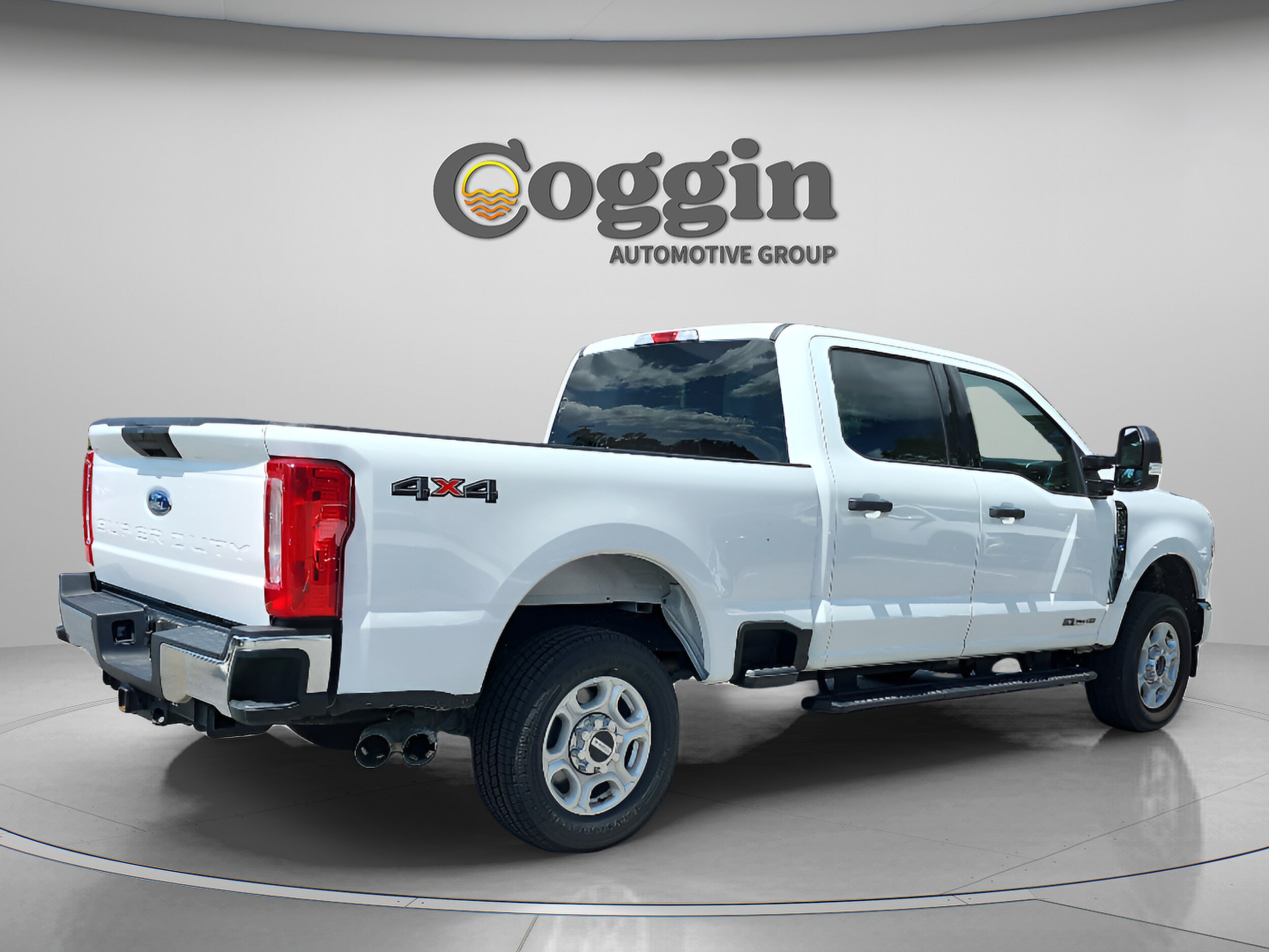2026 Ford F-250 Super Duty XLT - Photo 6
