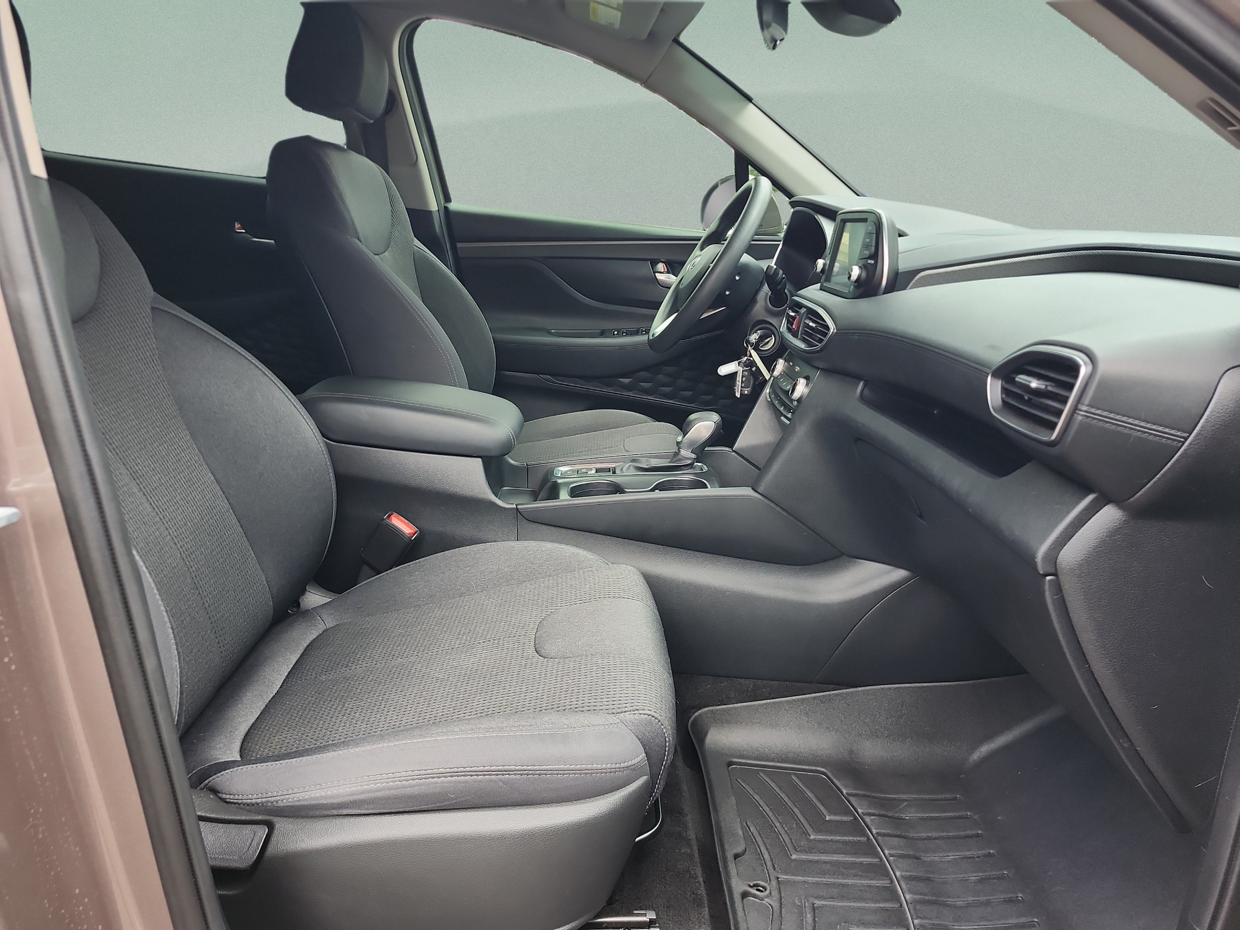 2019 Hyundai Santa Fe SE - Photo 19