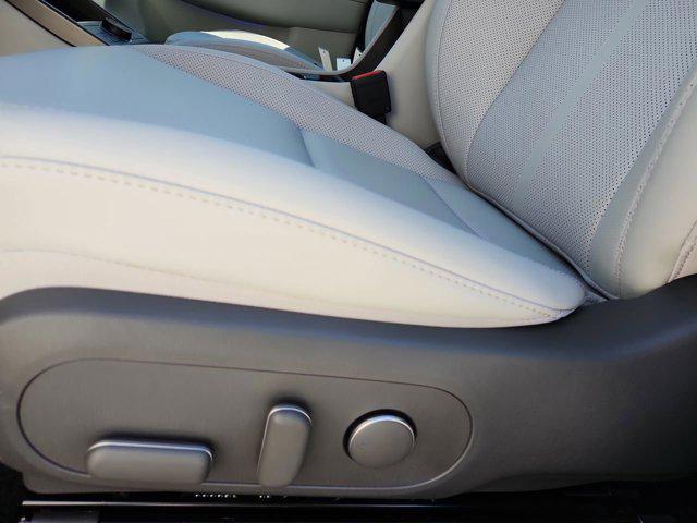 2026 Hyundai Kona Limited - Photo 14