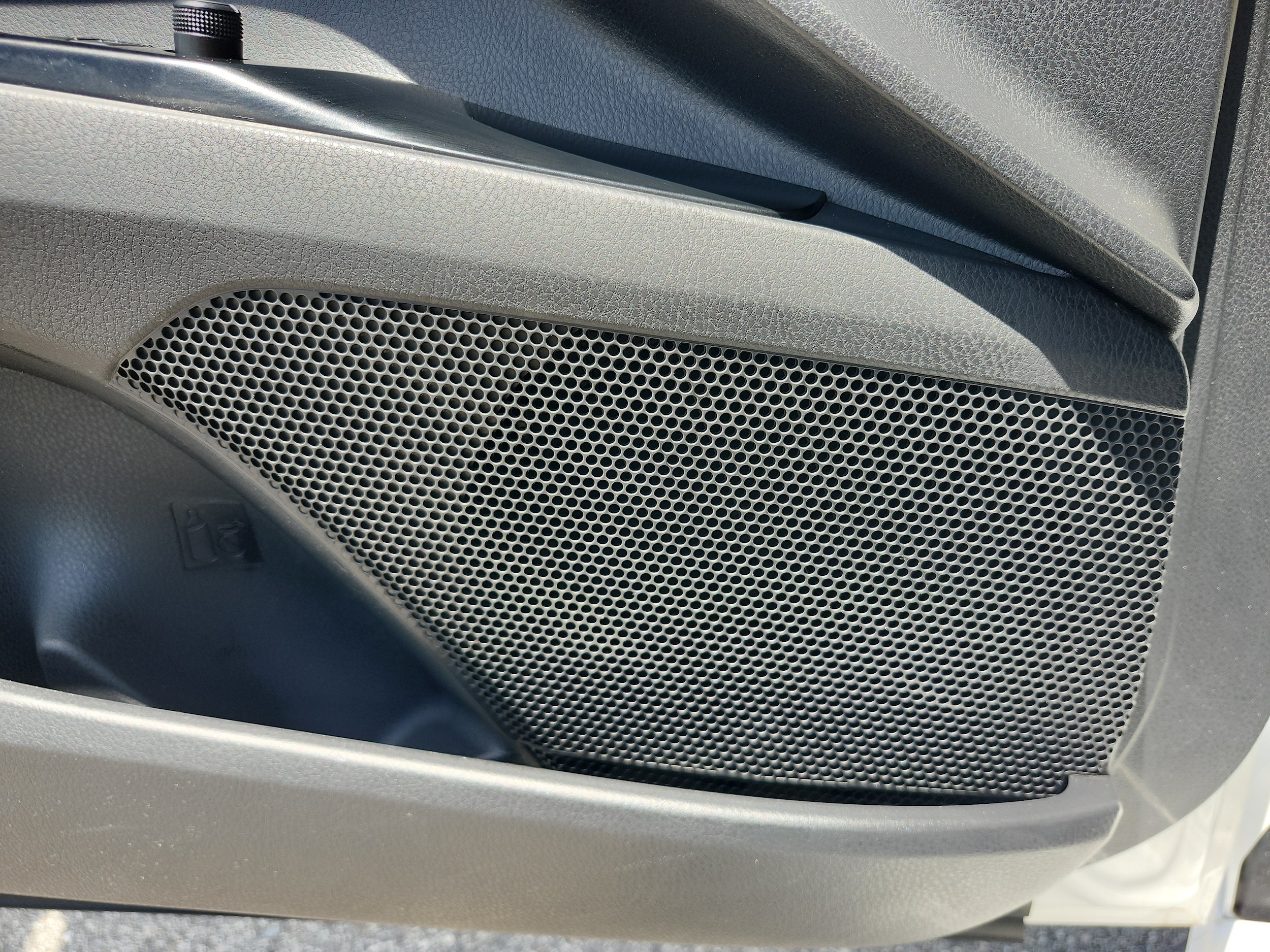 2025 Toyota Camry SE - Photo 29