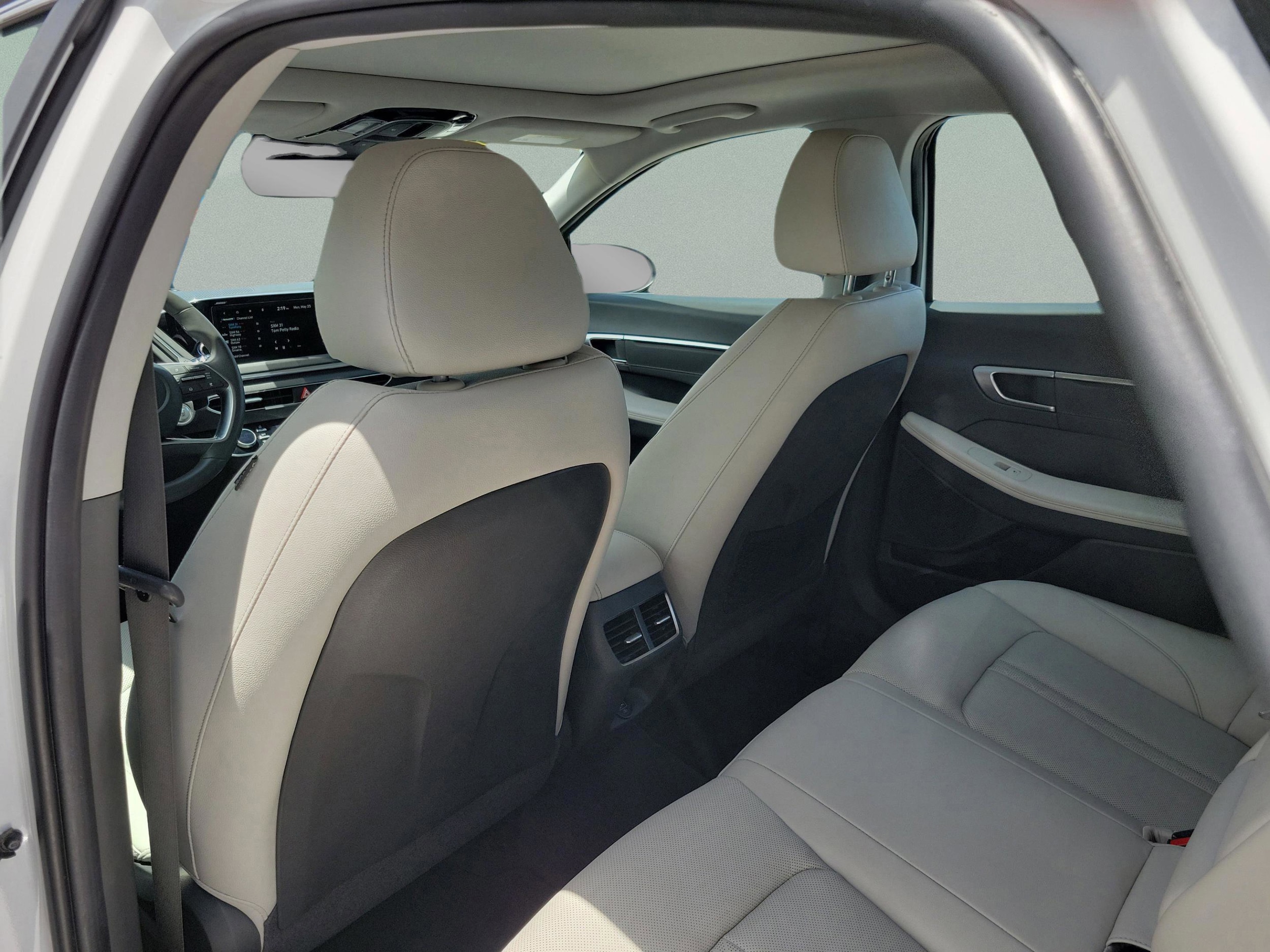 2022 Hyundai Sonata Limited - Photo 13