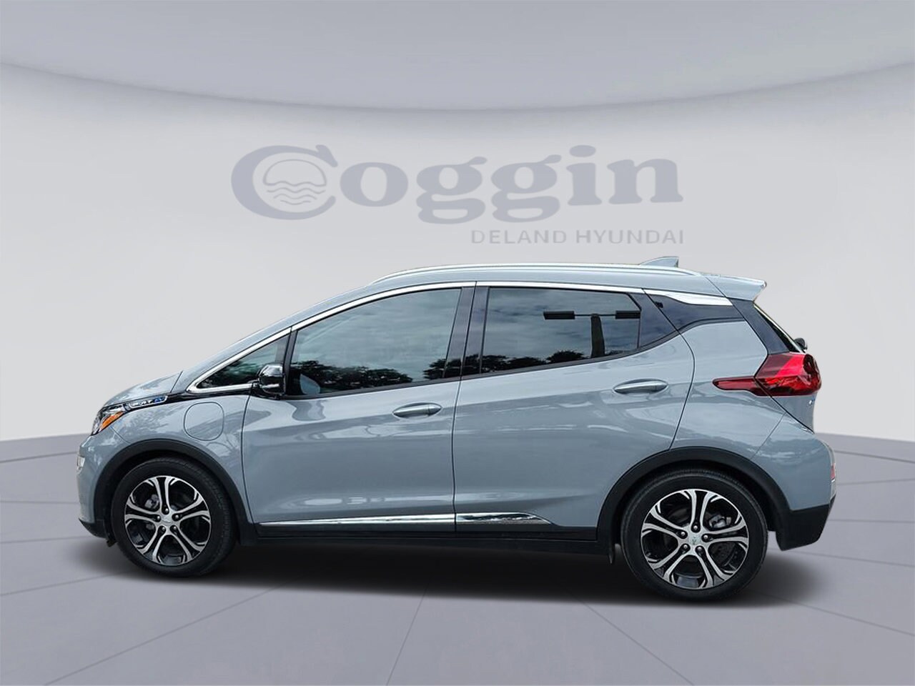 Used 2020 Chevrolet Bolt EV Premier with VIN 1G1FZ6S04L4132698 for sale in Deland, FL