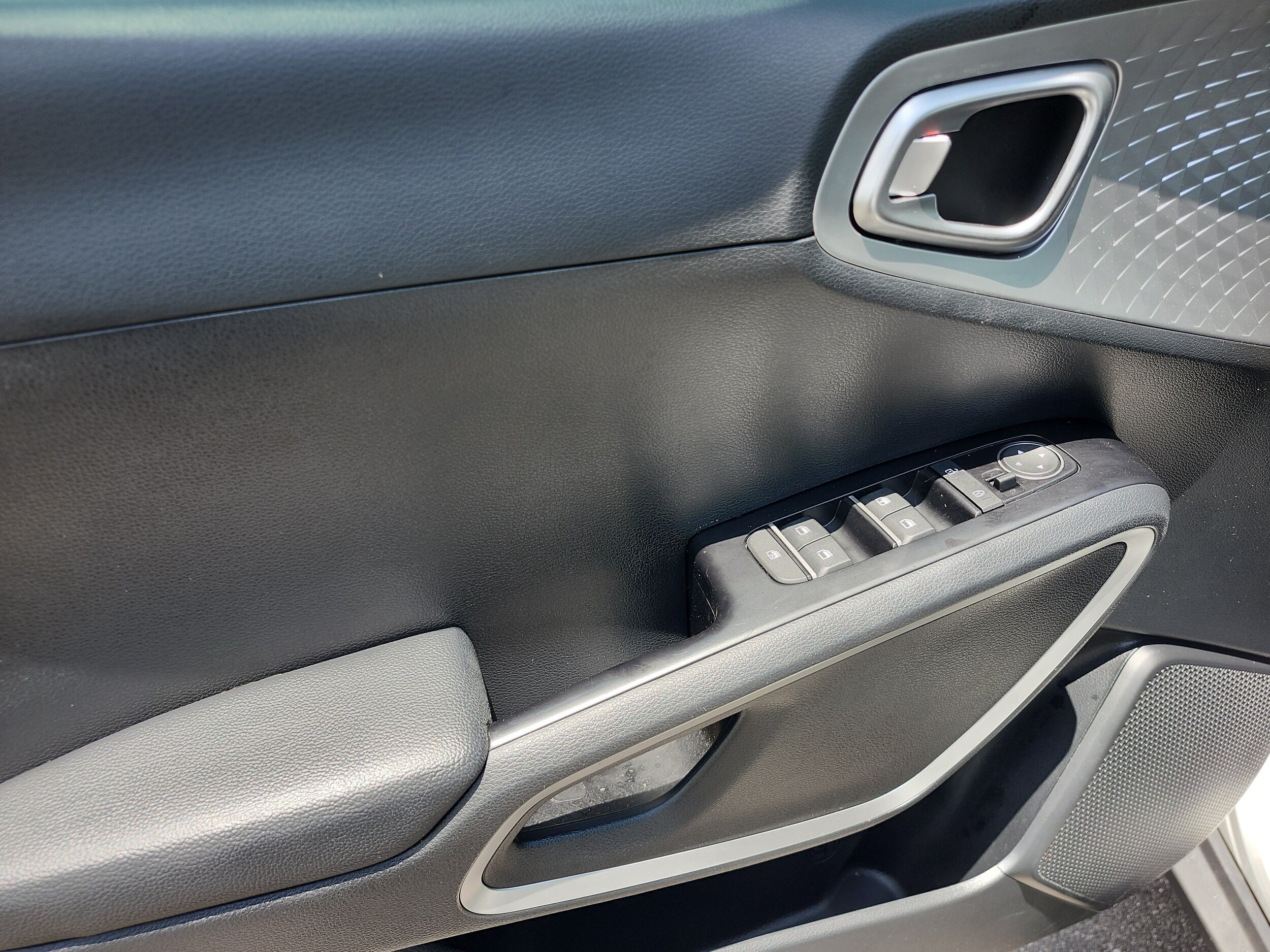 2022 Kia Soul LX - Photo 18