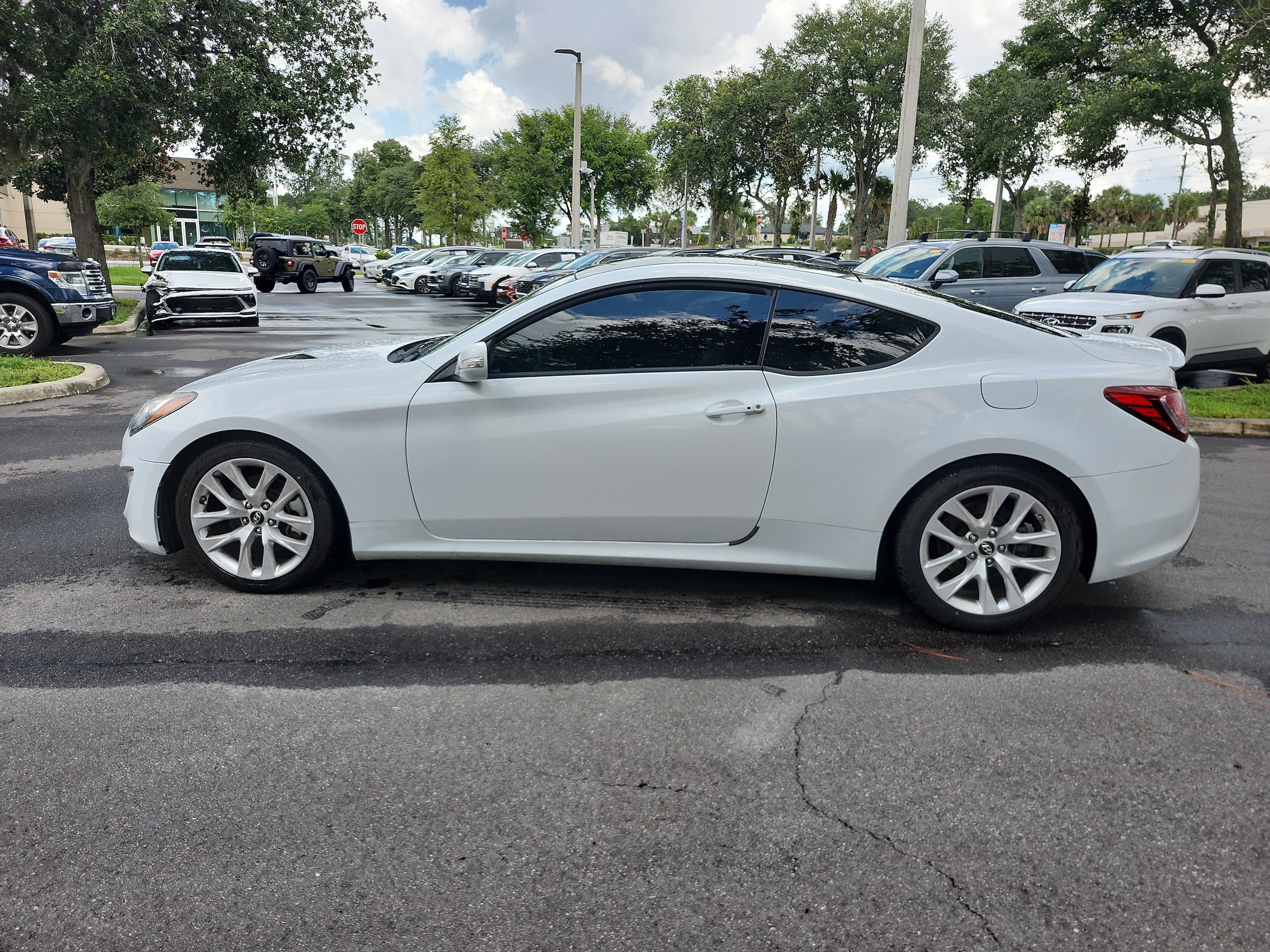 Used 2015 Hyundai Genesis Coupe Base with VIN KMHHU6KJ0FU124881 for sale in DeLand, FL