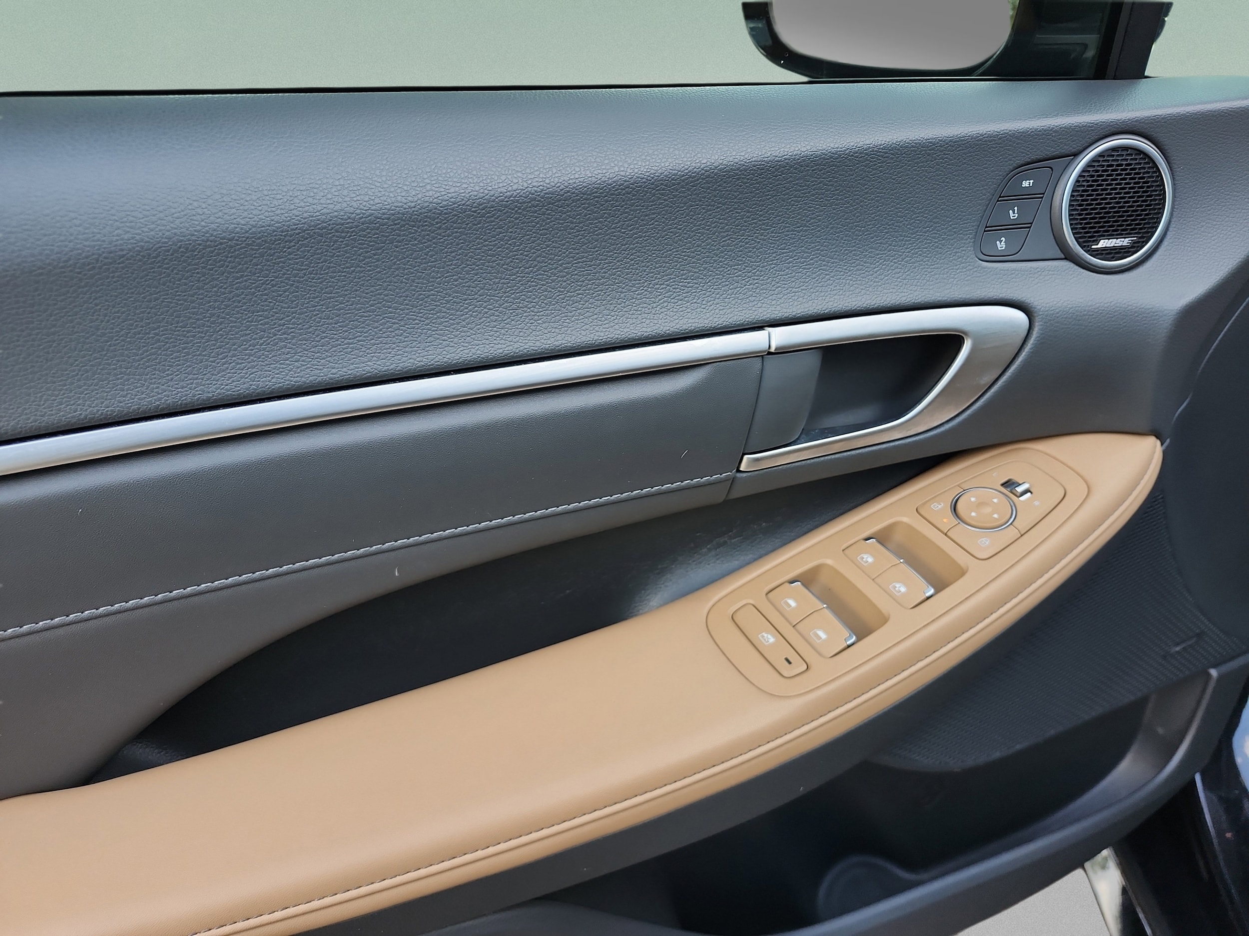 2024 Hyundai Sonata Hybrid Limited - Photo 17